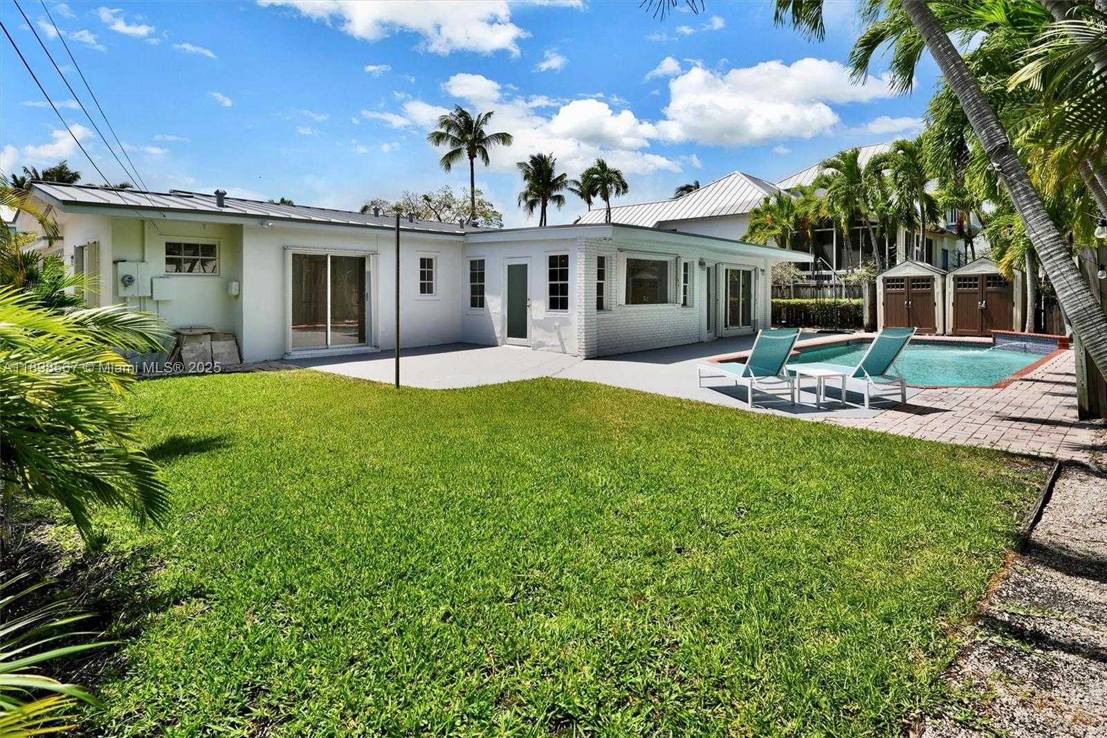 Small Image of 255 RIDGEWOOD RD #., Key Biscayne Number 43