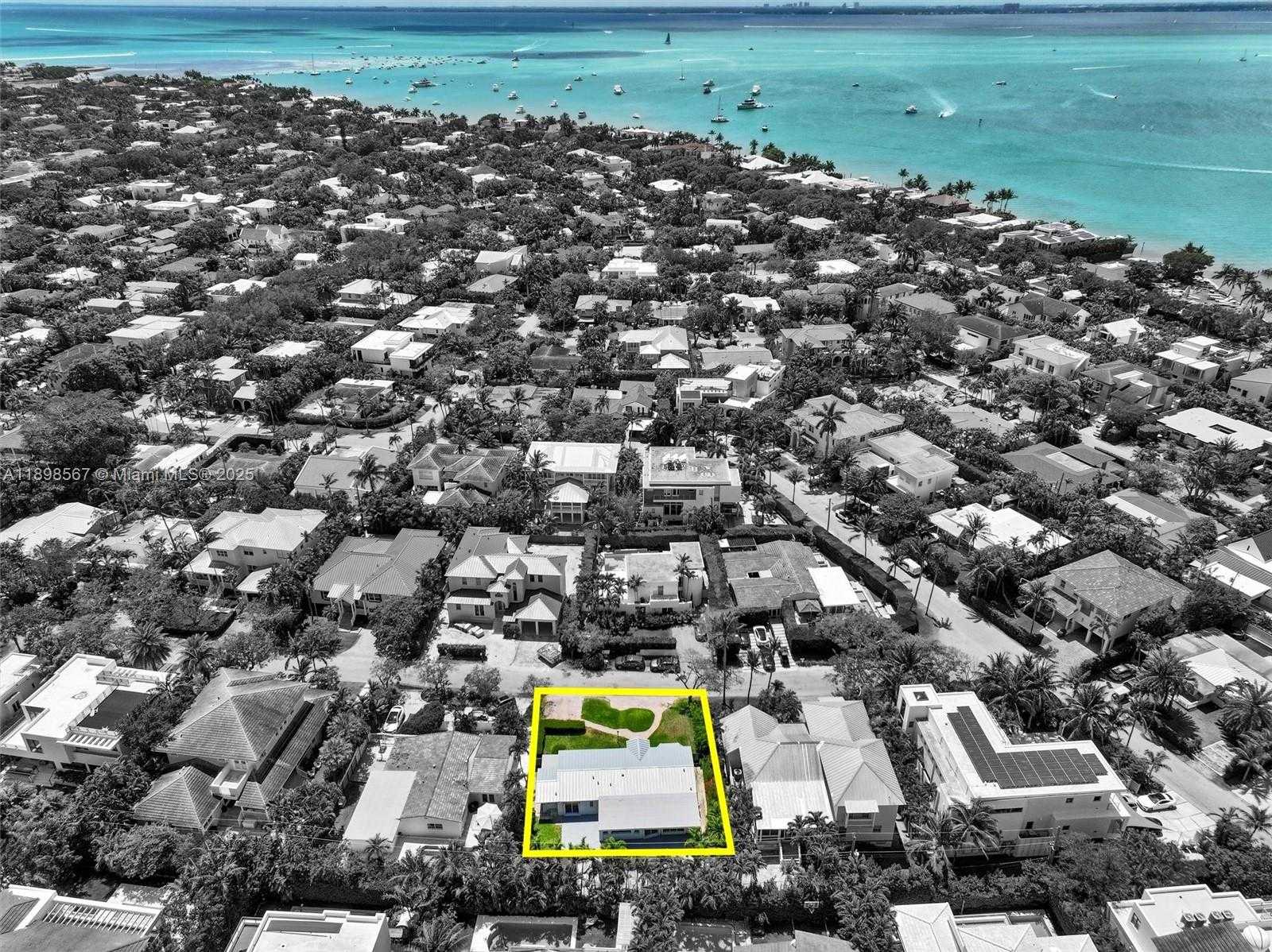 Small Image of 255 RIDGEWOOD RD #., Key Biscayne Number 52