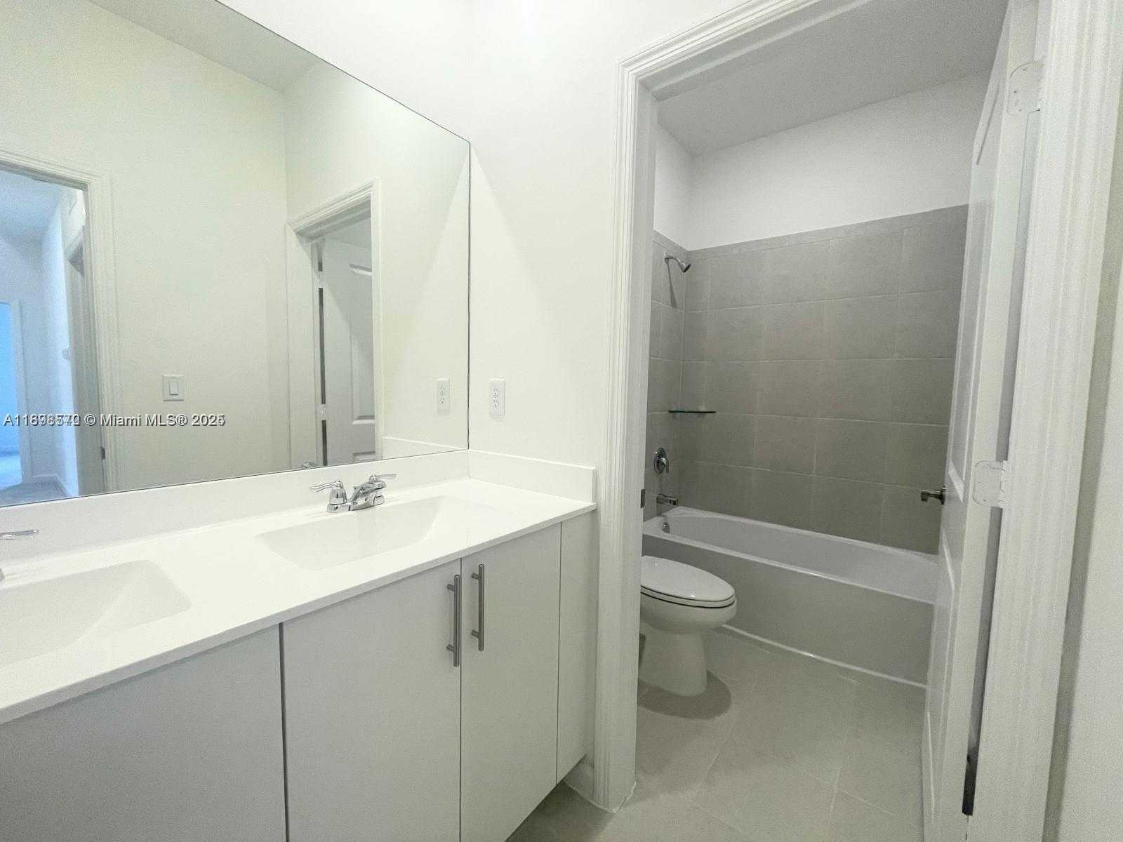 Small Image of 2647 SOUTH EAST 8 CT, Homestead Number 8