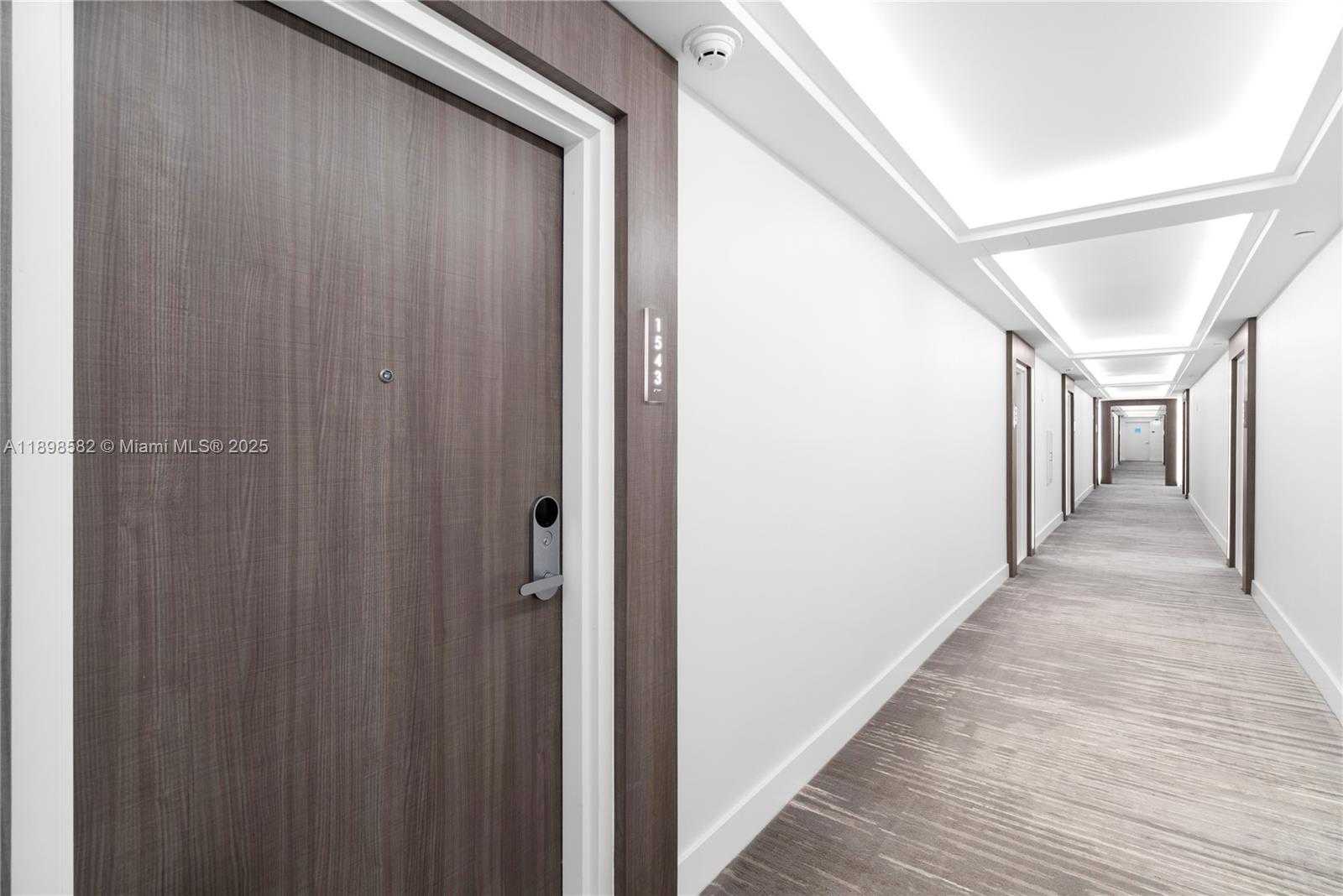 Small Image of 2301 COLLINS AVE #1543, Miami Beach Number 12