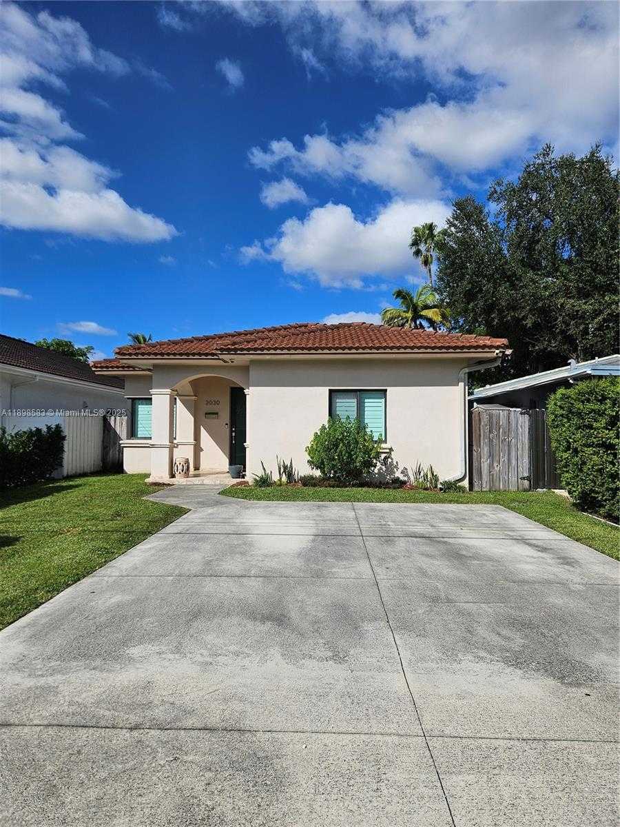 Small Image of 2030 SOUTH WEST 60TH AVE, Miami Number 2