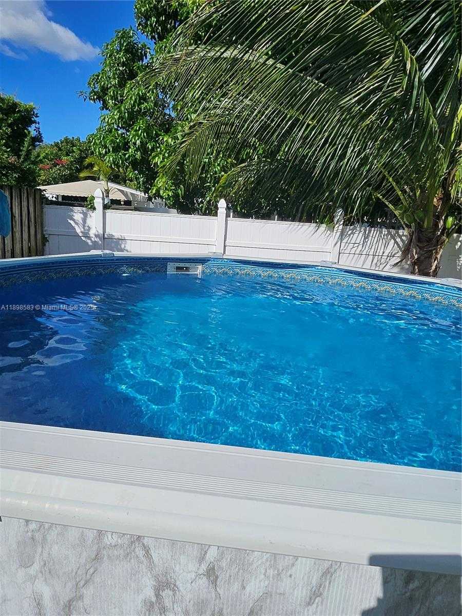 Small Image of 2030 SOUTH WEST 60TH AVE, Miami Number 29
