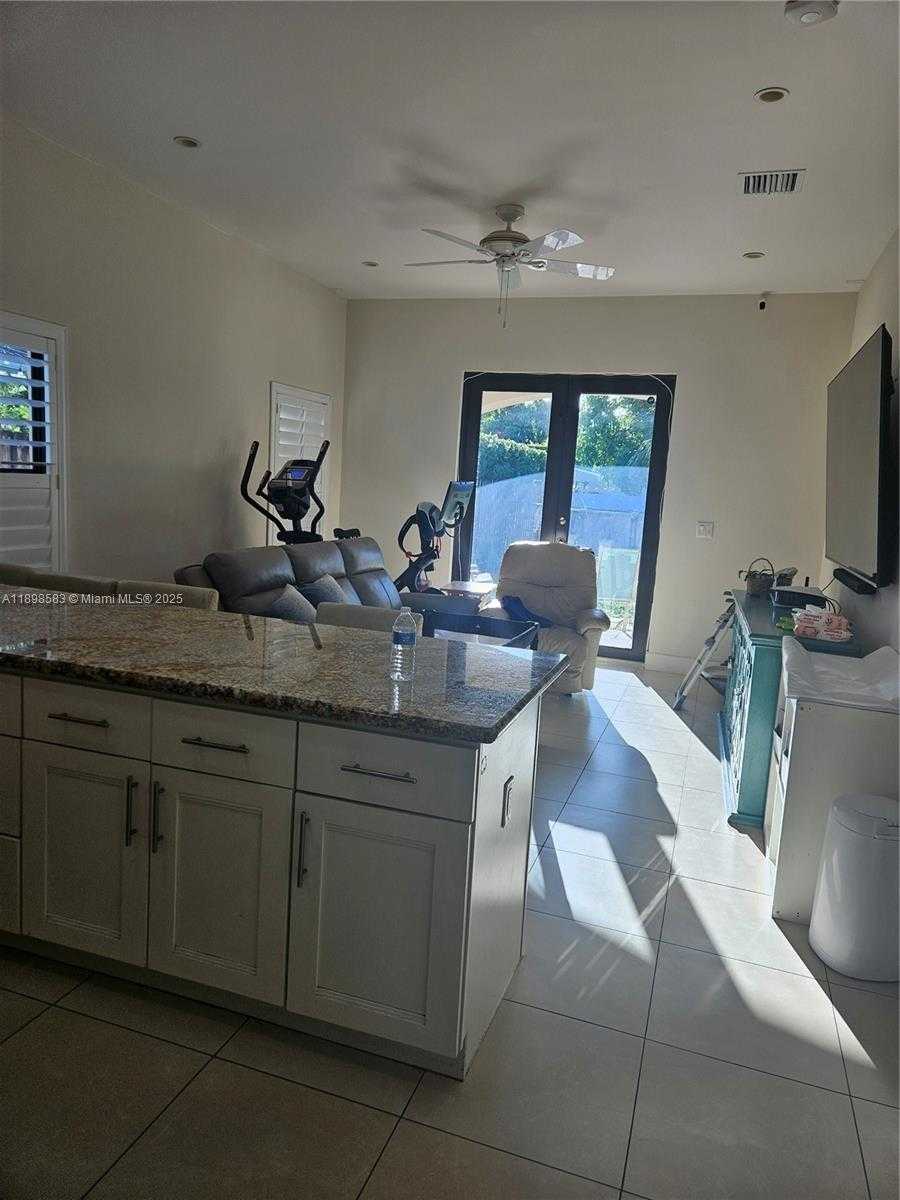 Small Image of 2030 SOUTH WEST 60TH AVE, Miami Number 8
