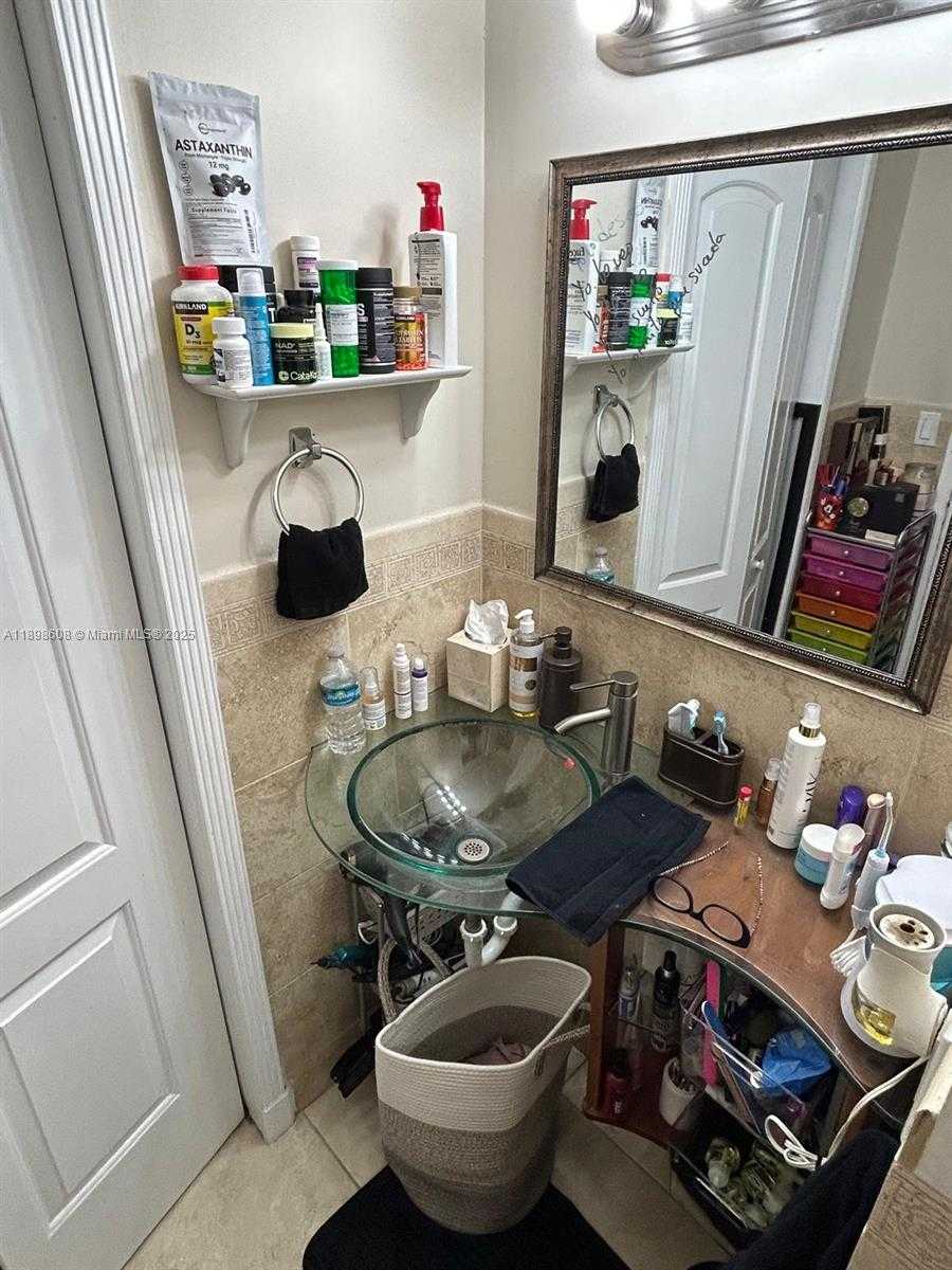 Small Image of 7545 EAST TREASURE DR #3B, North Bay Village Number 11