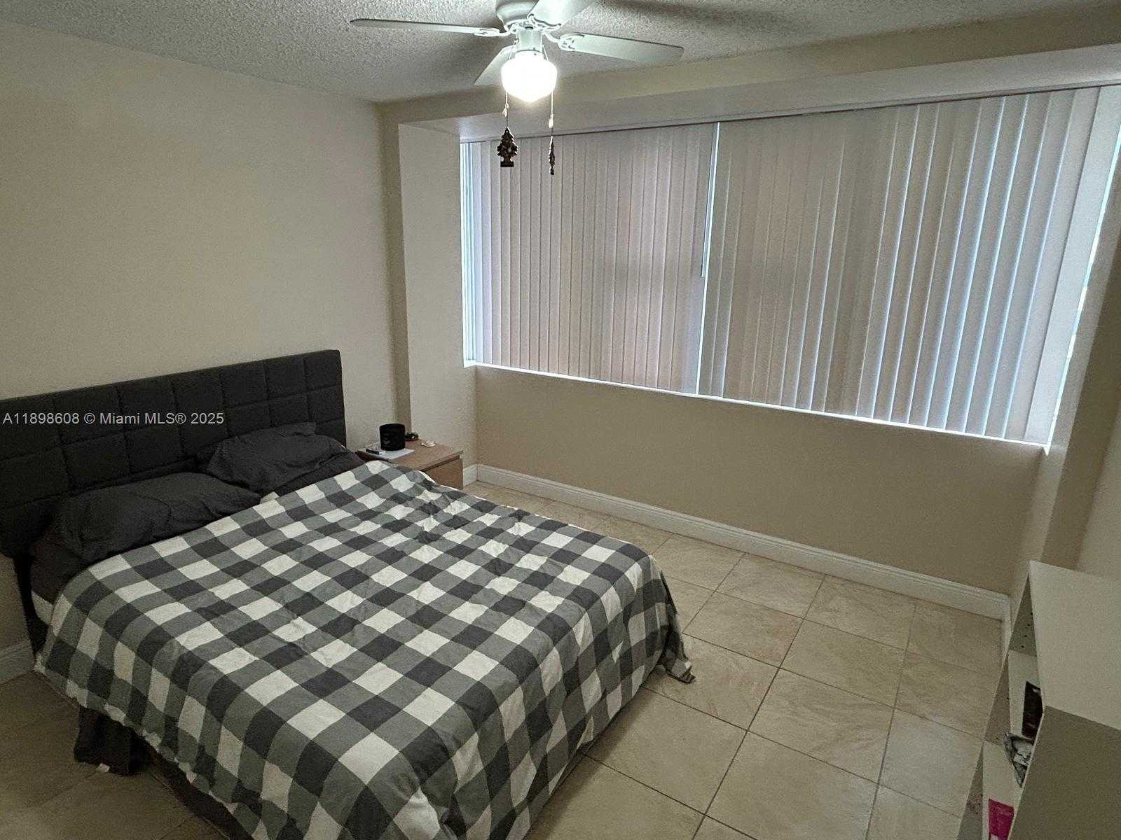 Small Image of 7545 EAST TREASURE DR #3B, North Bay Village Number 5