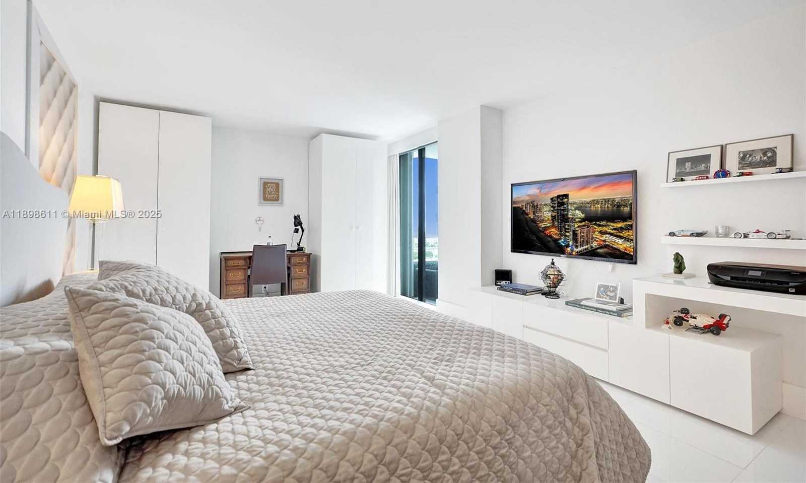 Small Image of 20355 NORTH EAST 34TH CT #1525, Aventura Number 15