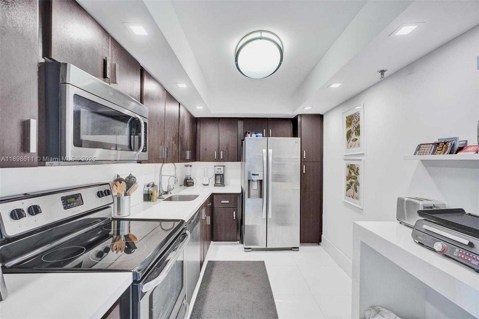 Small Image of 20355 NORTH EAST 34TH CT #1525, Aventura Number 2