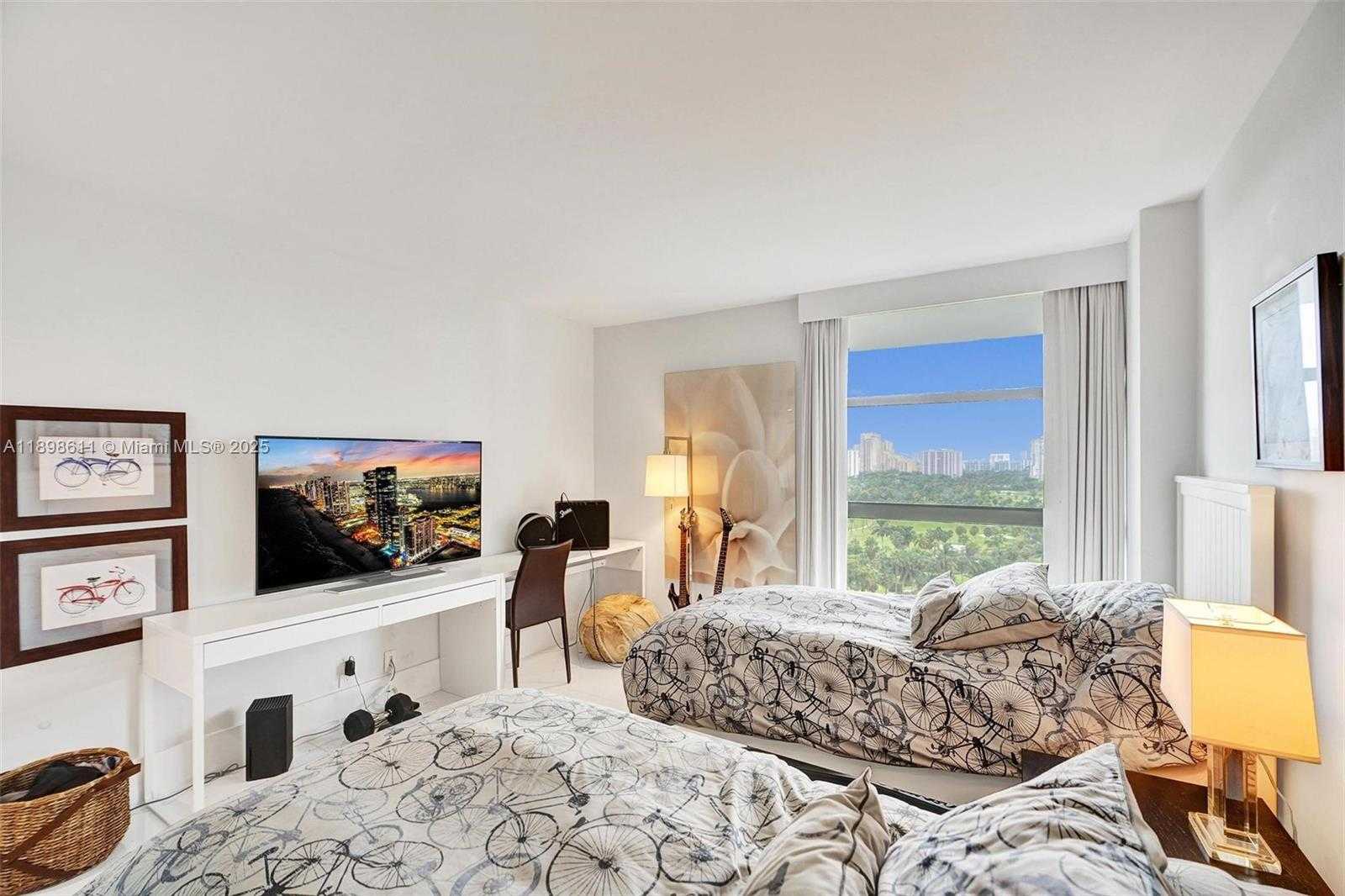 Small Image of 20355 NORTH EAST 34TH CT #1525, Aventura Number 22