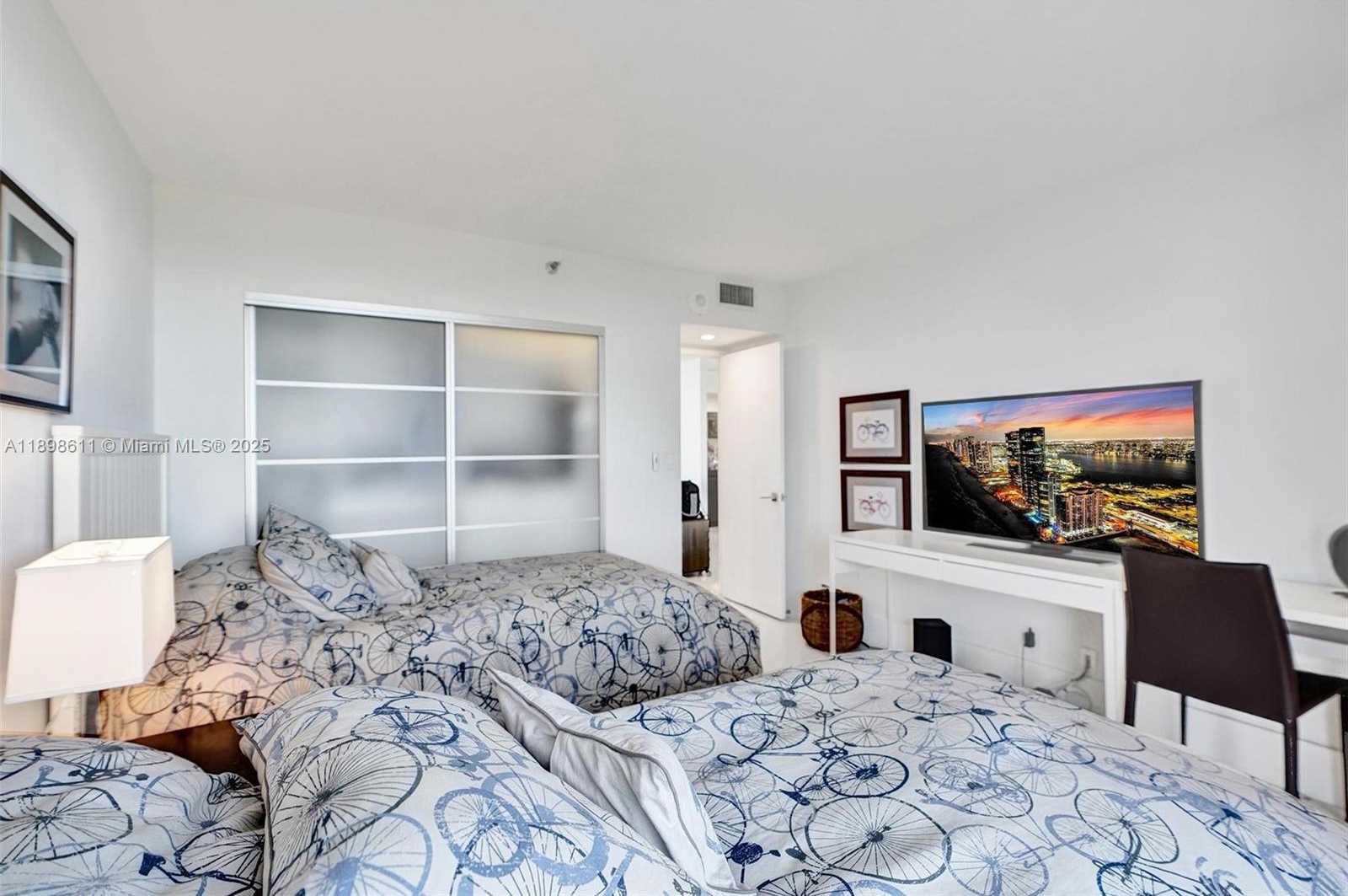 Small Image of 20355 NORTH EAST 34TH CT #1525, Aventura Number 24