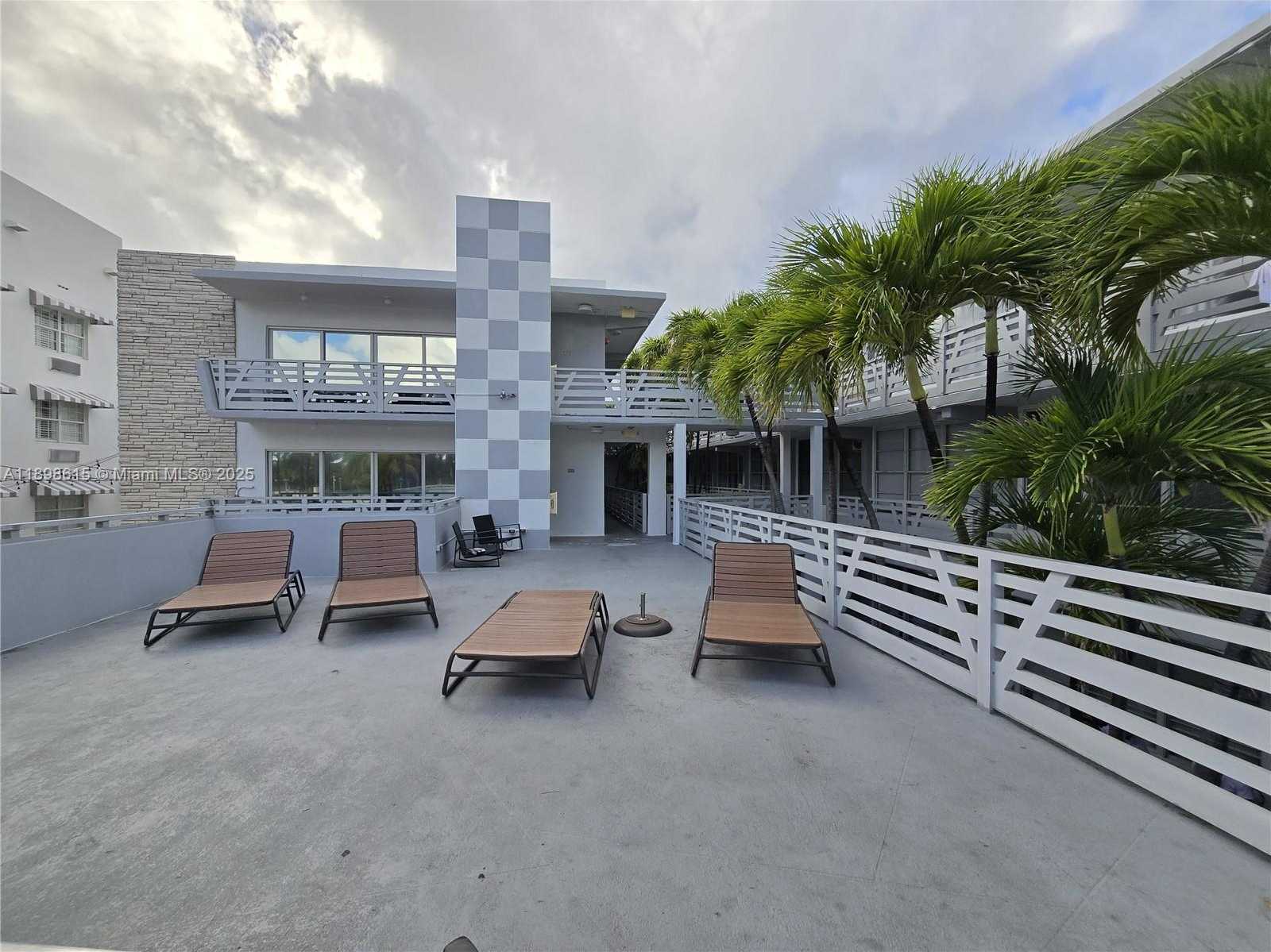 Small Image of Miami Beach Number 6