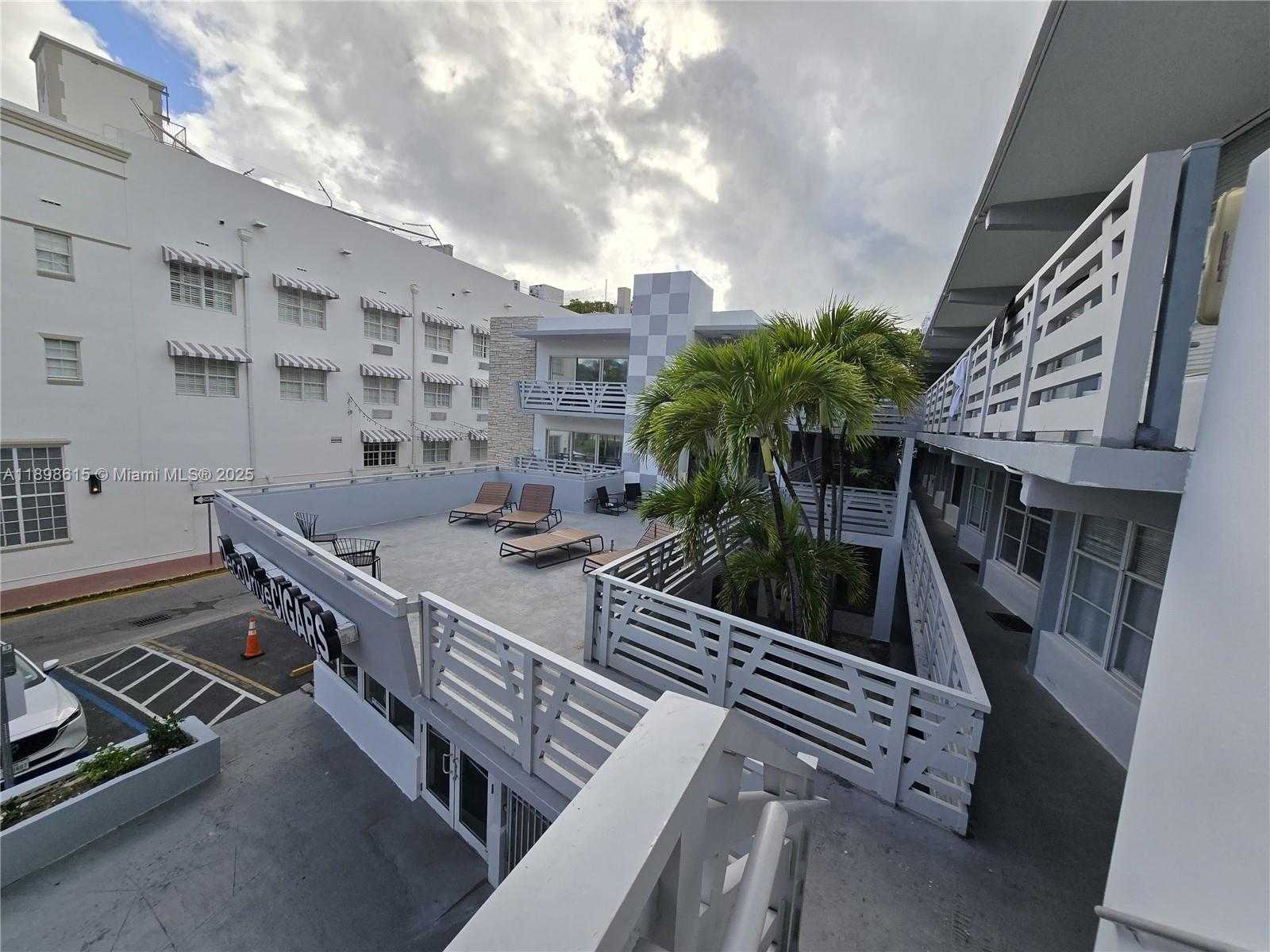Small Image of Miami Beach Number 7