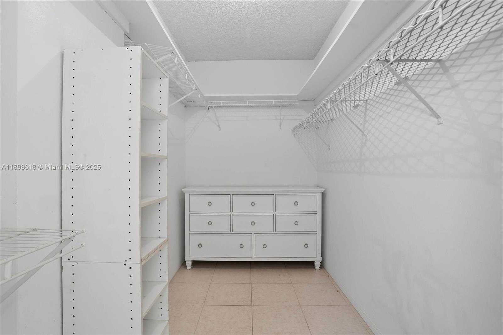 Small Image of 800 WEST AVE #506, Miami Beach Number 11