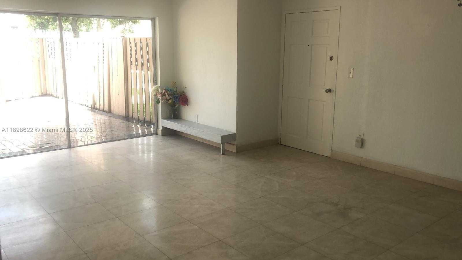 Small Image of 4174 NORTH WEST 79TH AVE #1C, Doral Number 6