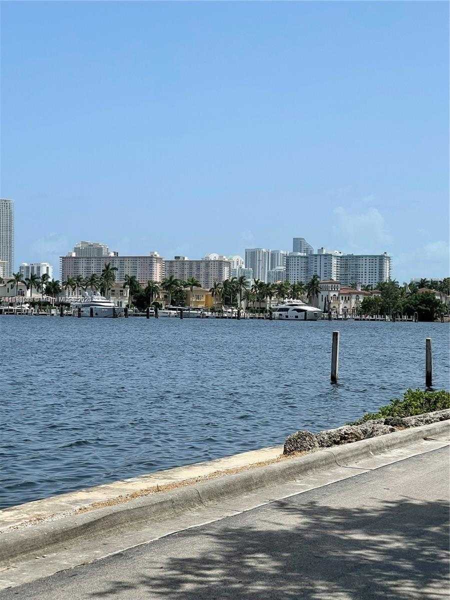 Small Image of 3135 NORTH EAST 184TH ST #2103, Aventura Number 25
