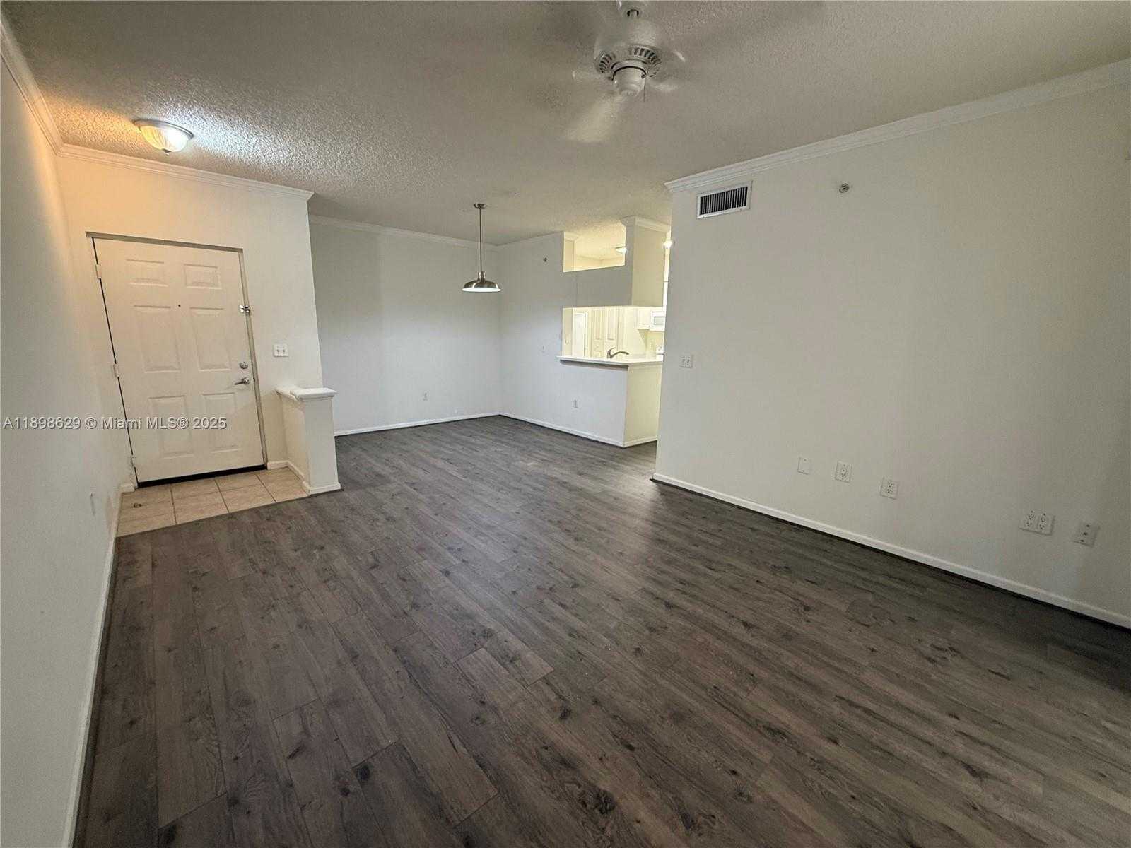 Small Image of 17125 NORTH BAY RD #3203, Sunny Isles Beach Number 2