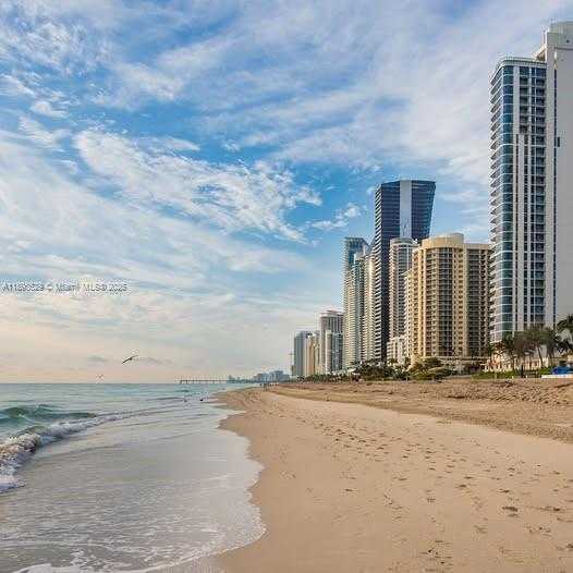 Small Image of 17125 NORTH BAY RD #3203, Sunny Isles Beach Number 33
