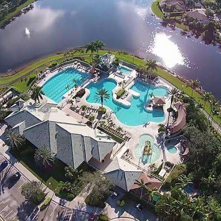 Small Image of 1042 SUNFLOWER CIR #1042, Weston Number 12