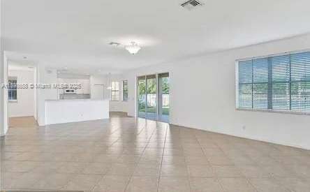 Small Image of 1042 SUNFLOWER CIR #1042, Weston Number 7