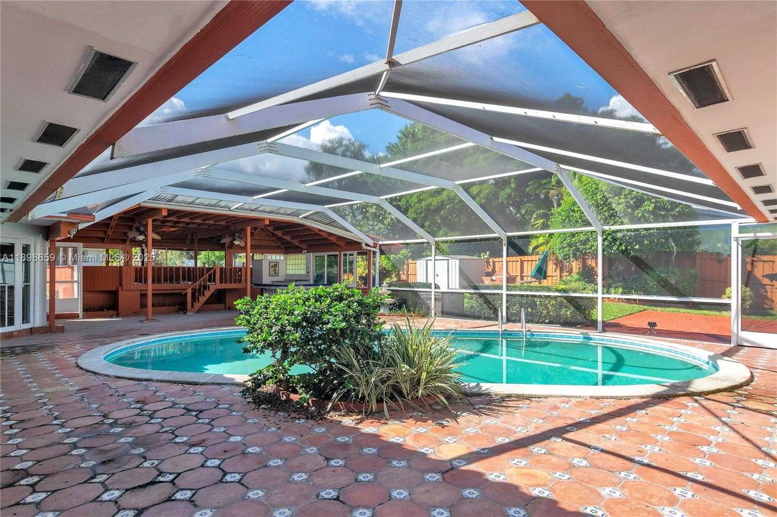 Small Image of 17320 SOUTH WEST 89TH AVE, Palmetto Bay Number 4