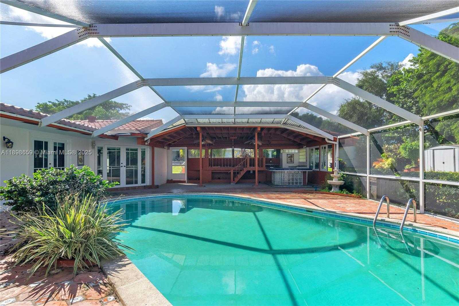 Small Image of 17320 SOUTH WEST 89TH AVE, Palmetto Bay Number 5