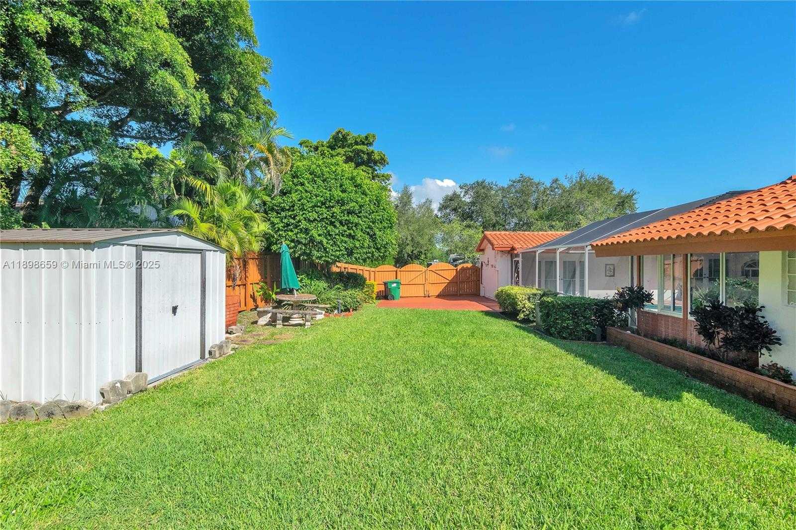 Small Image of 17320 SOUTH WEST 89TH AVE, Palmetto Bay Number 9