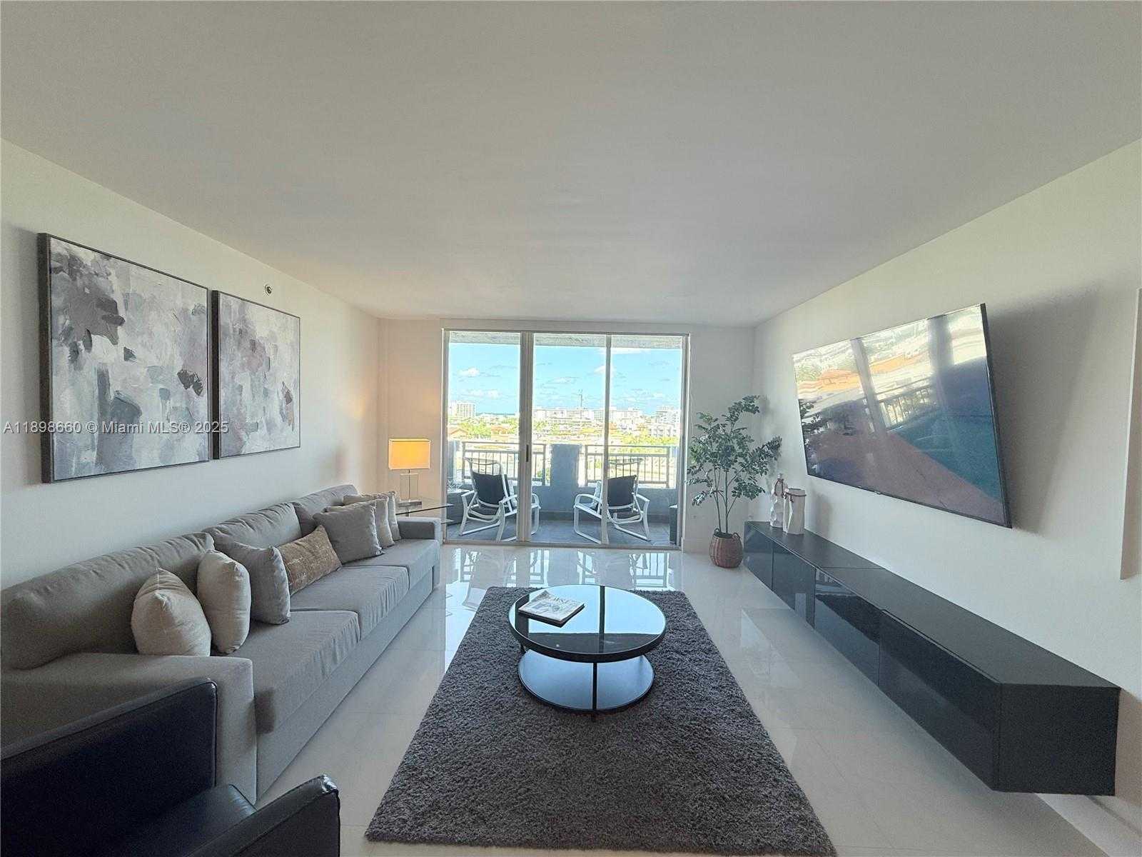 Small Image of 90 ALTON RD #909, Miami Beach Number 24