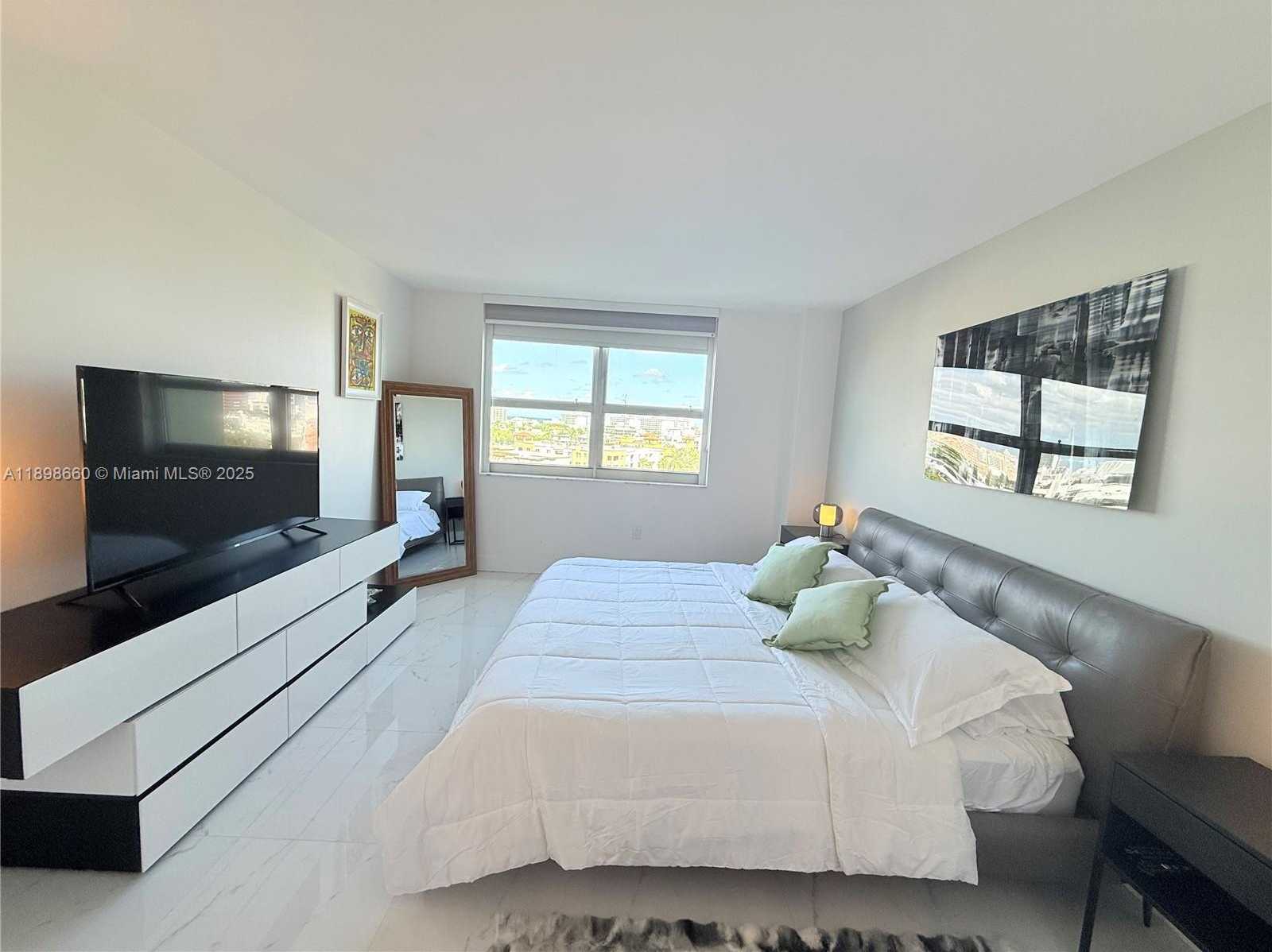 Small Image of 90 ALTON RD #909, Miami Beach Number 30