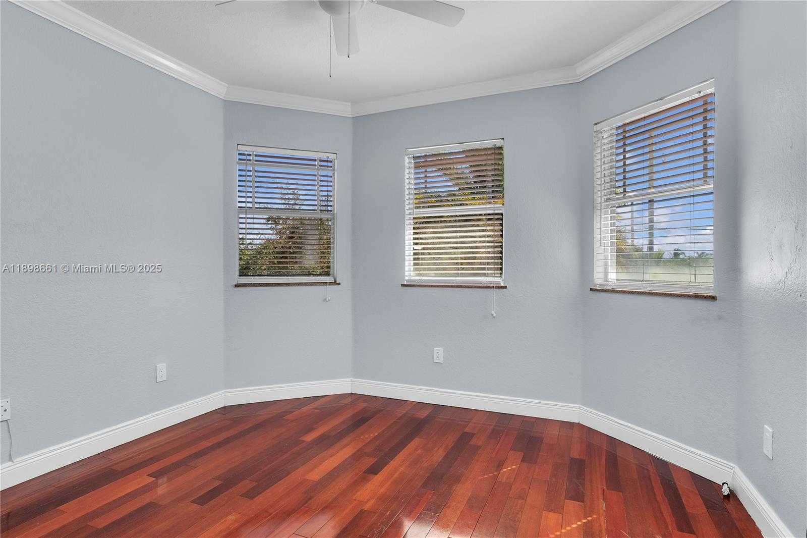 Small Image of 9261 SOUTH WEST 174TH ST, Palmetto Bay Number 11