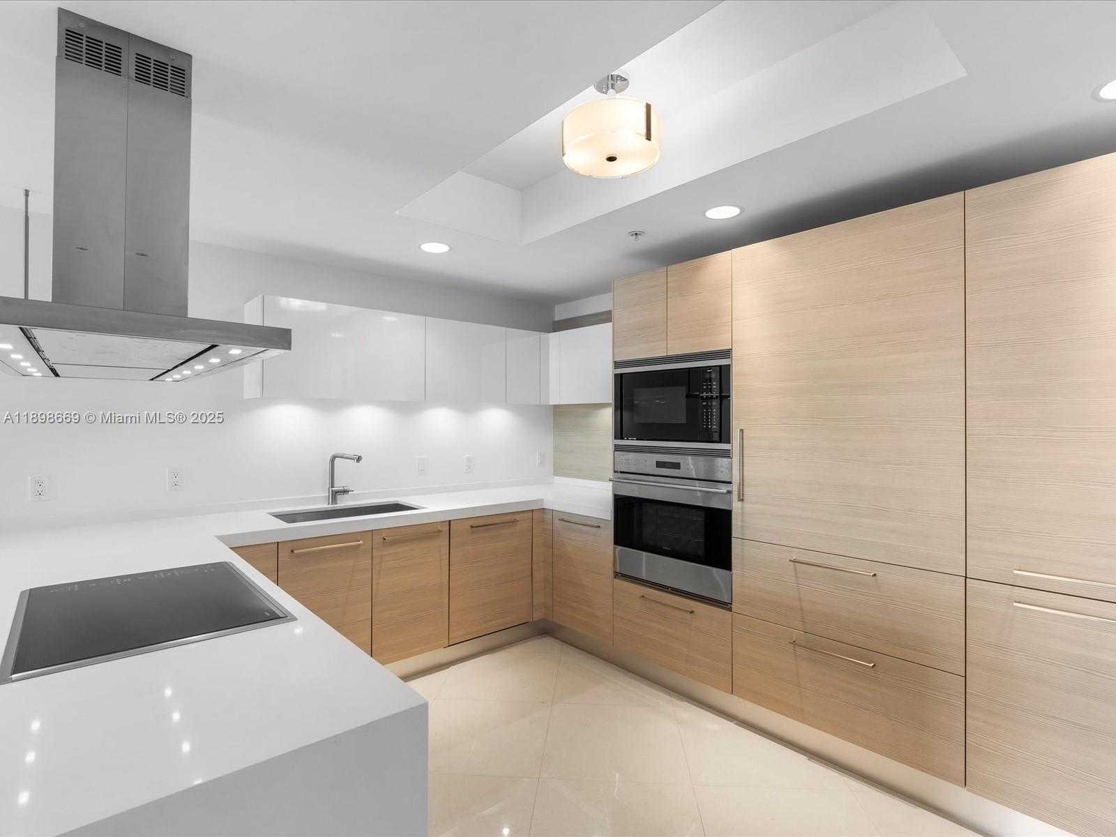 Small Image of 17301 BISCAYNE BLVD #1704, North Miami Beach Number 20