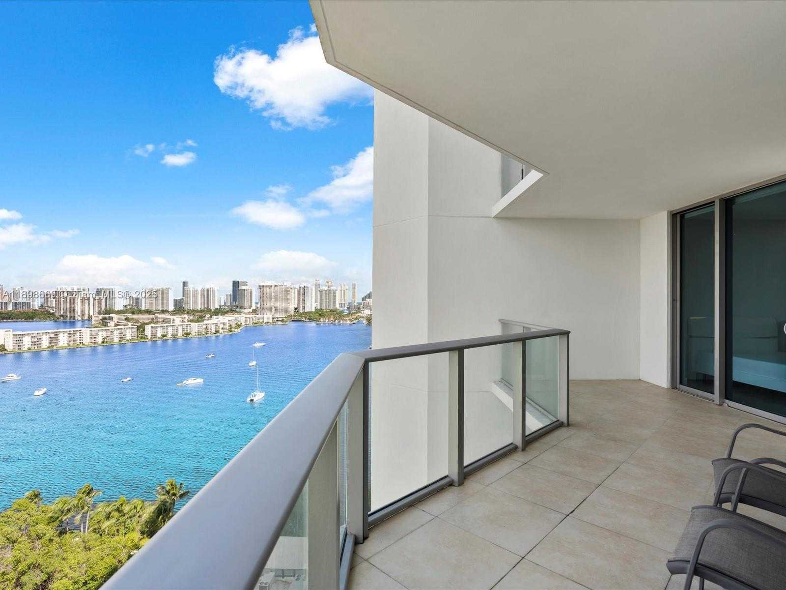 Small Image of 17301 BISCAYNE BLVD #1704, North Miami Beach Number 37