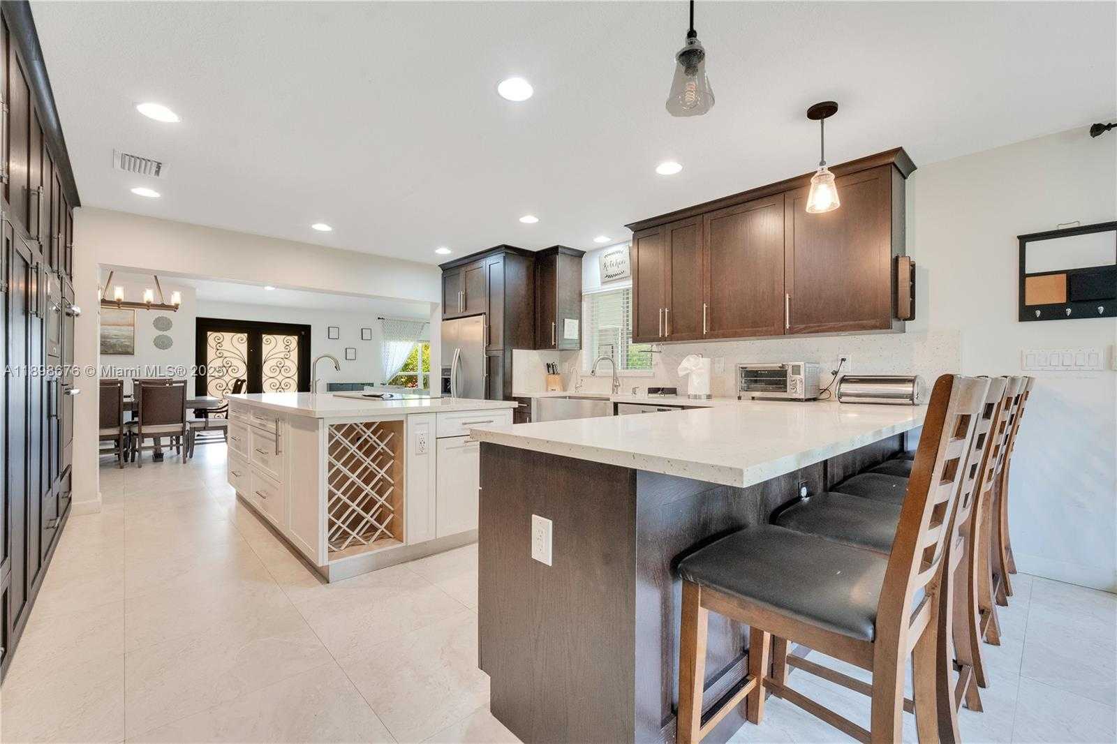 Small Image of 15300 SOUTH WEST 164TH ST, Miami Number 10