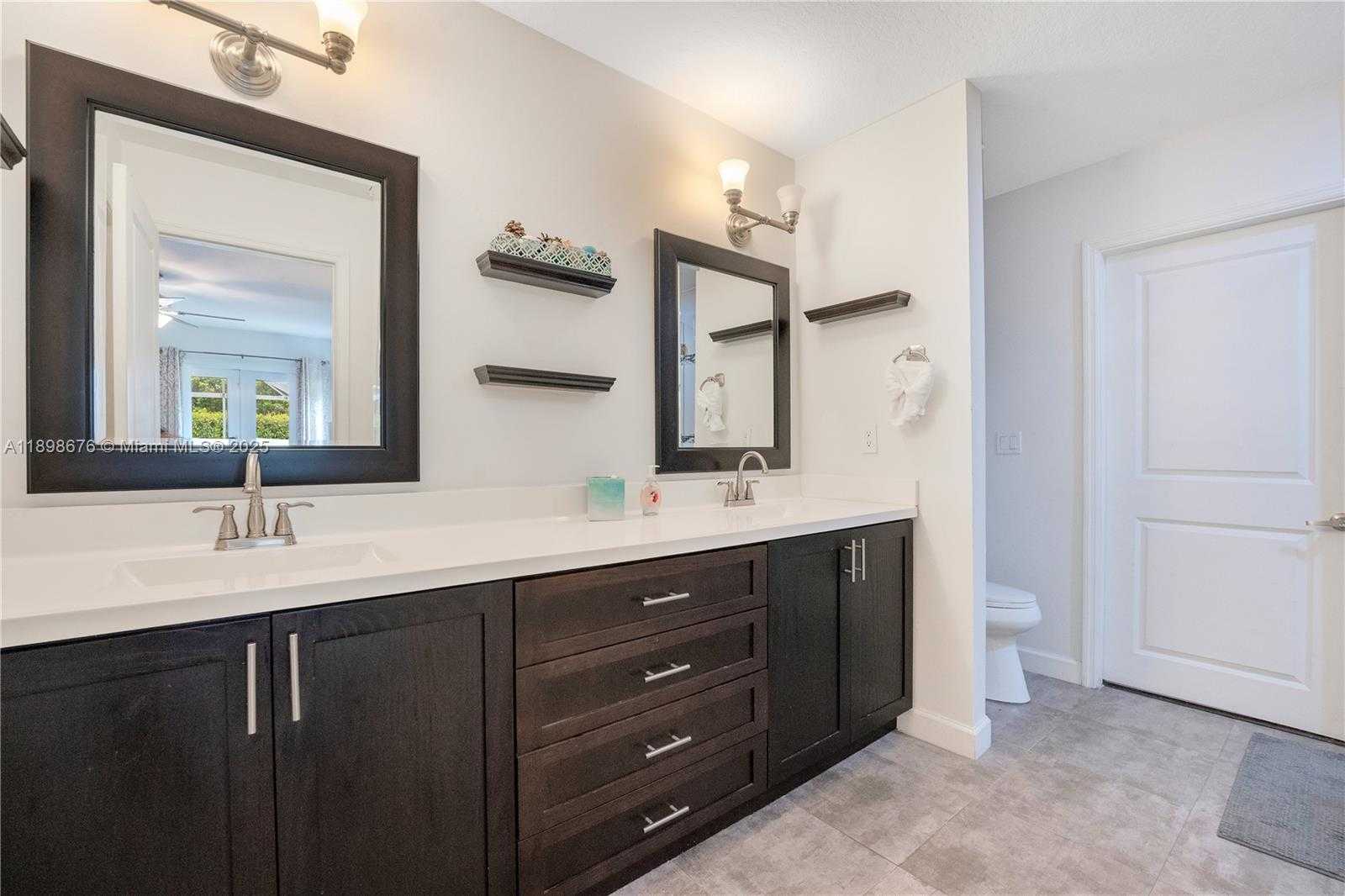 Small Image of 15300 SOUTH WEST 164TH ST, Miami Number 17