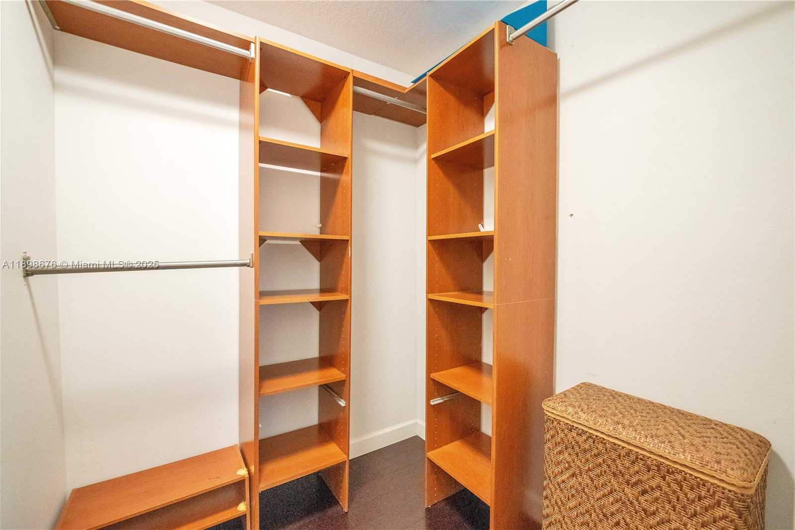 Small Image of 15300 SOUTH WEST 164TH ST, Miami Number 19