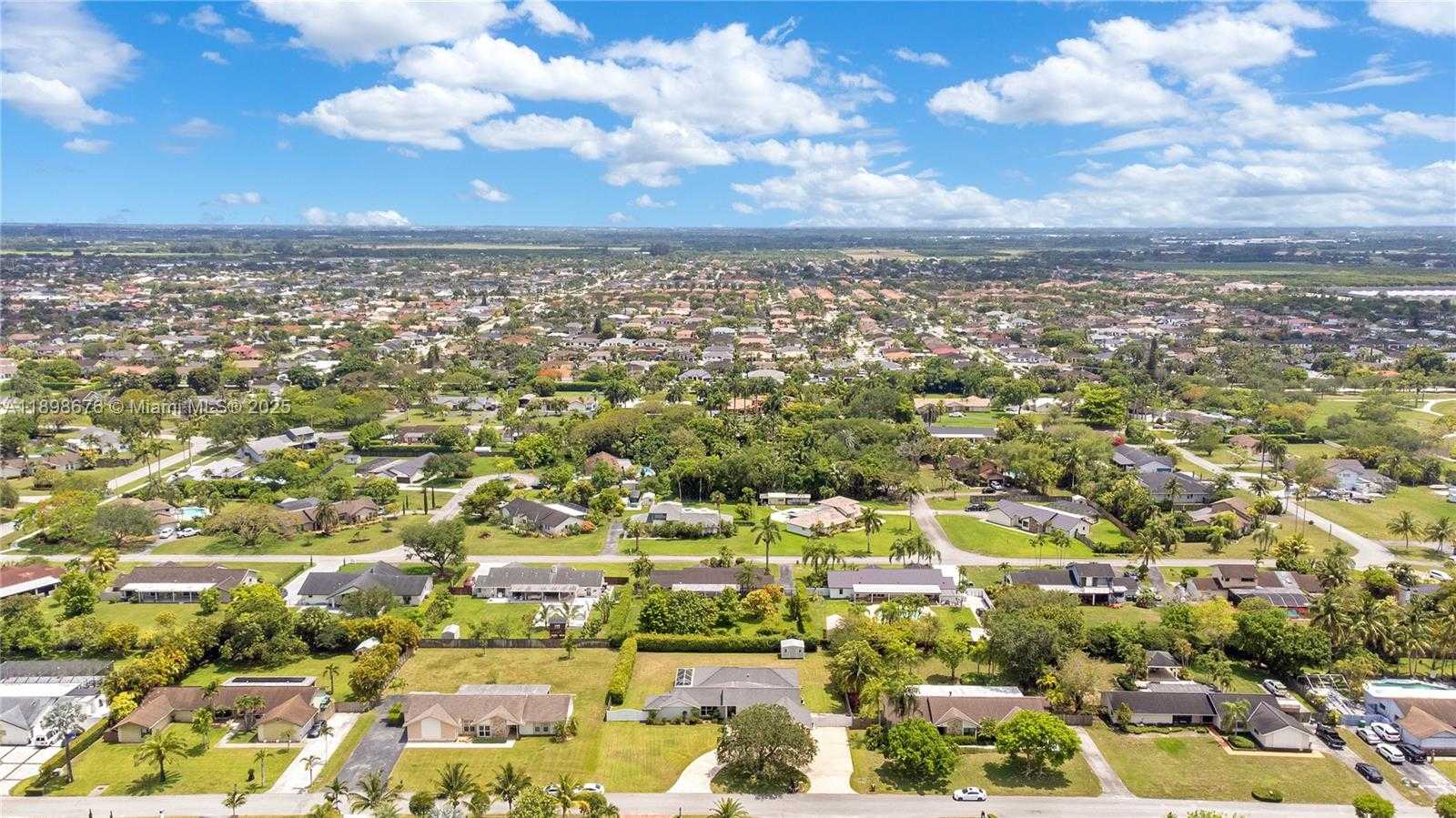 Small Image of 15300 SOUTH WEST 164TH ST, Miami Number 36
