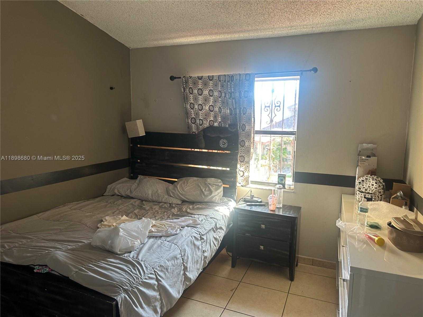 Small Image of 3992 WEST 8TH LN #24, Hialeah Number 6