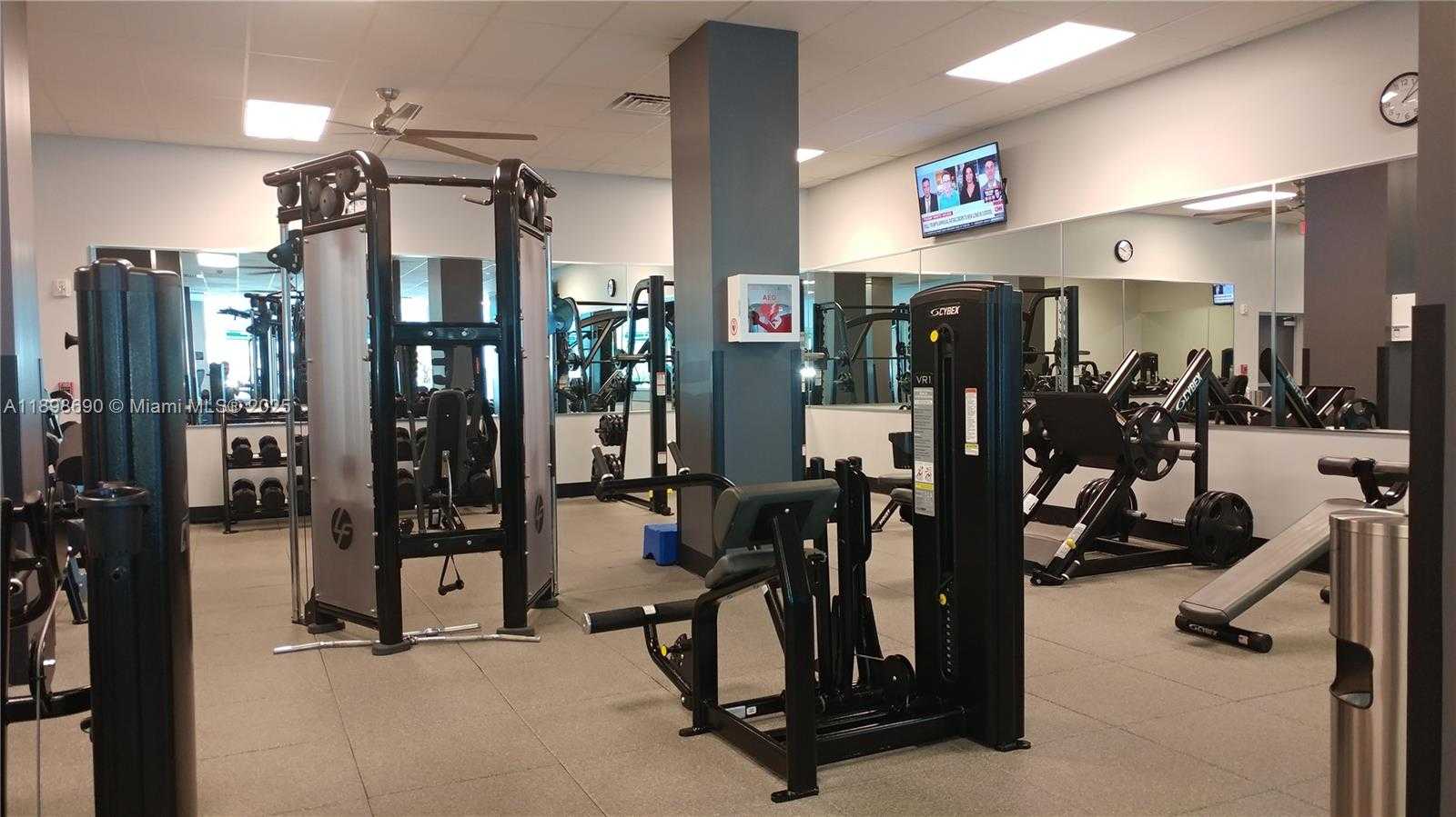 Small Image of 2501 SOUTH OCEAN DR #L04, Hollywood Number 18