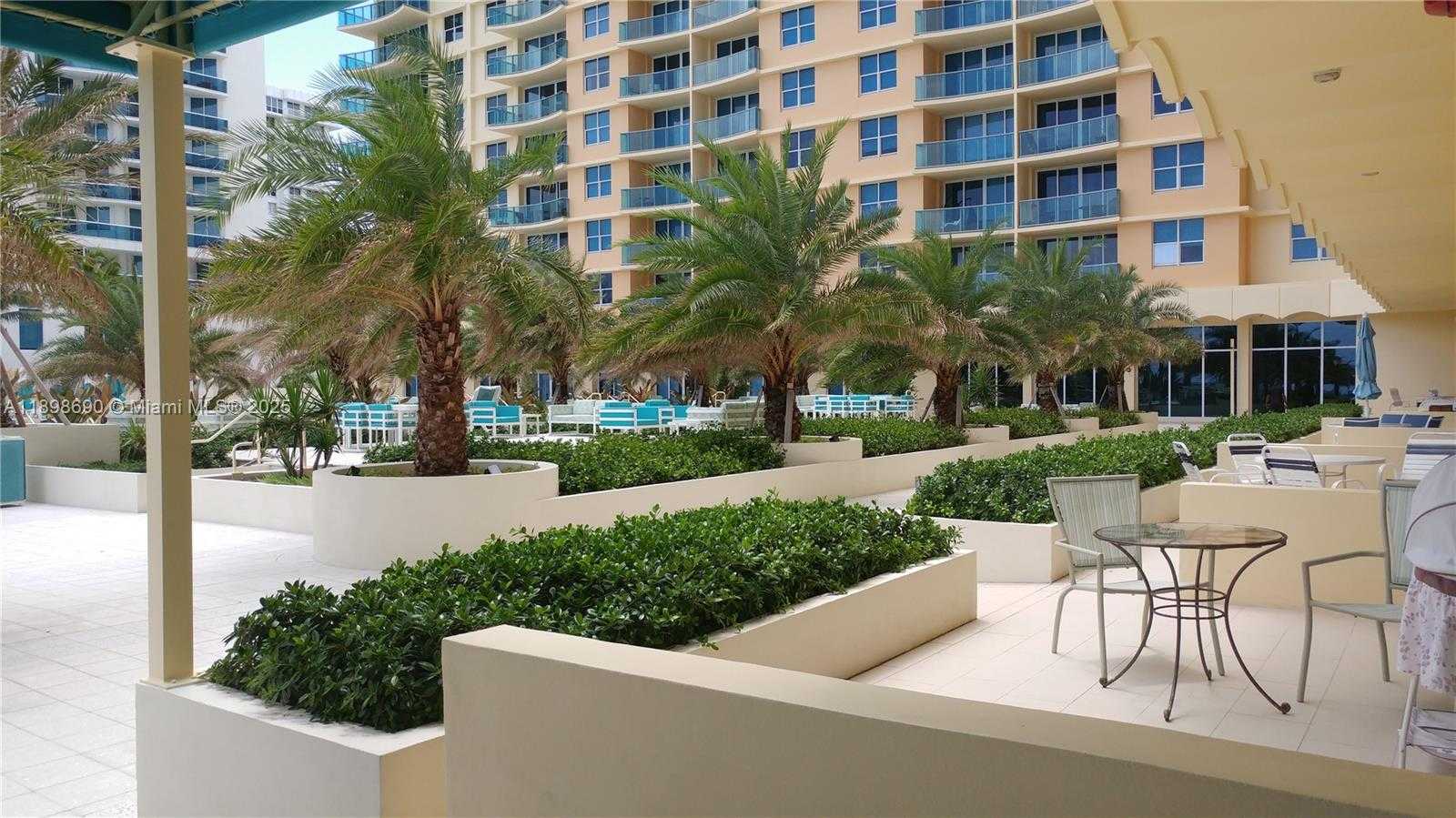 Small Image of 2501 SOUTH OCEAN DR #L04, Hollywood Number 19