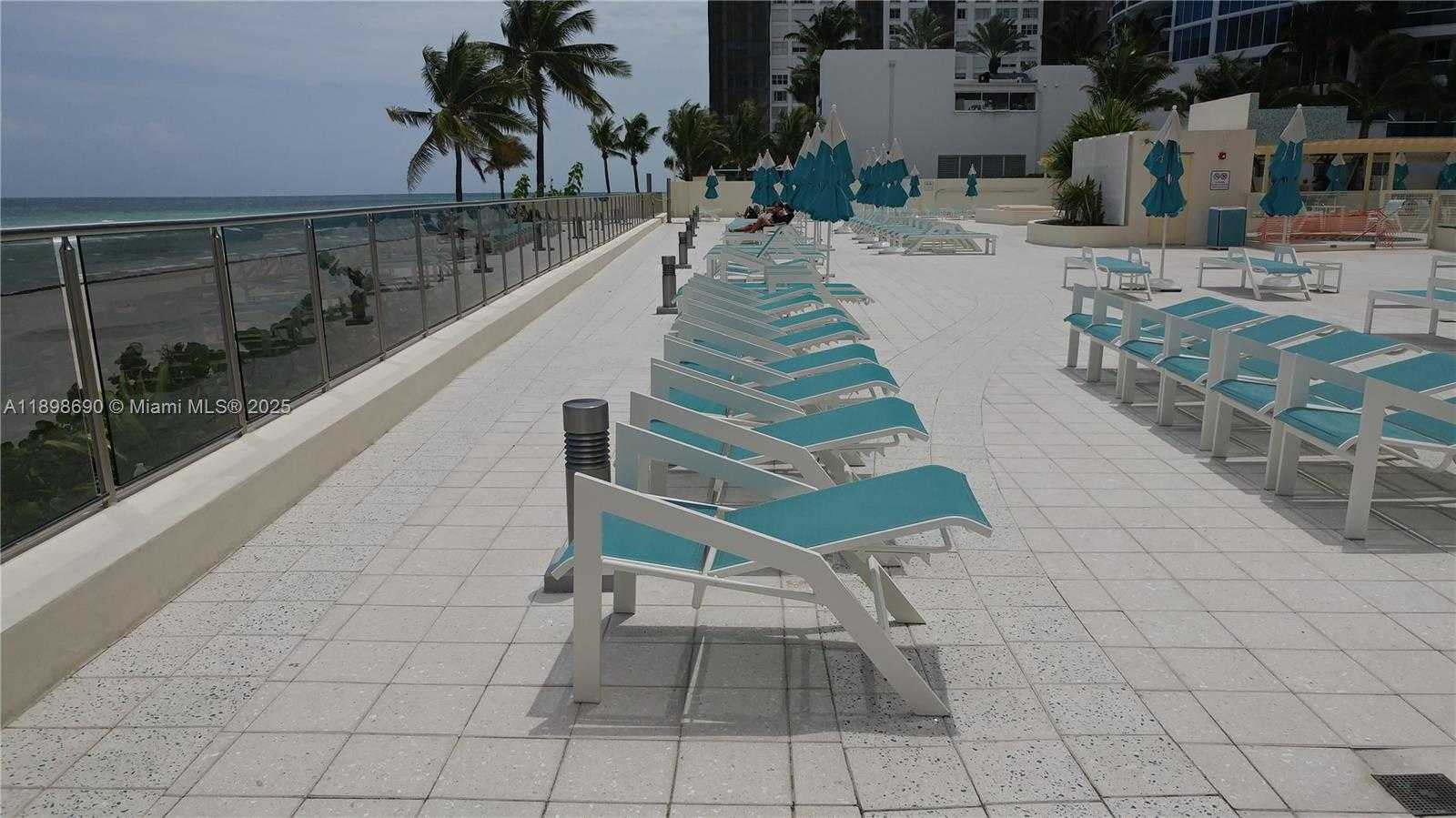 Small Image of 2501 SOUTH OCEAN DR #L04, Hollywood Number 23