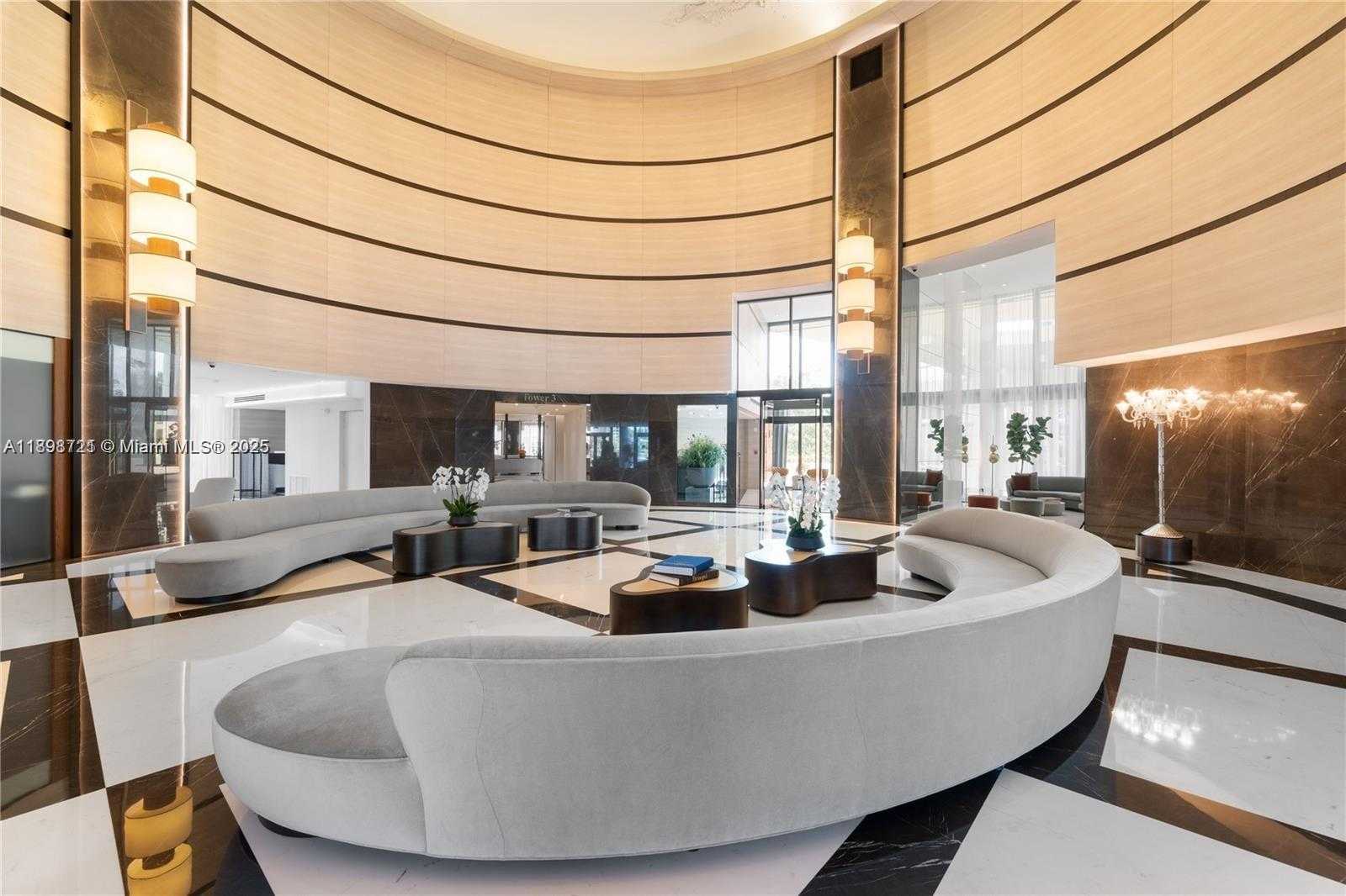 Small Image of 300 SOUTH POINTE DR #3204, Miami Beach Number 31