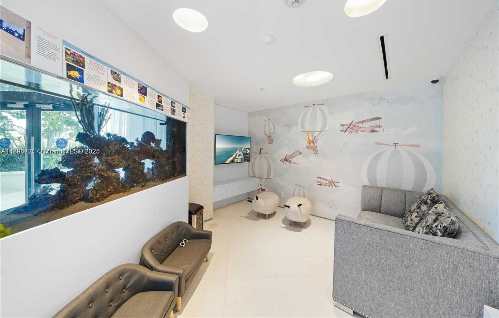 Small Image of 300 SOUTH POINTE DR #3204, Miami Beach Number 33