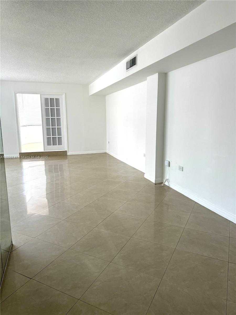 Small Image of 801 BRICKELL BAY DR #871, Miami Number 28