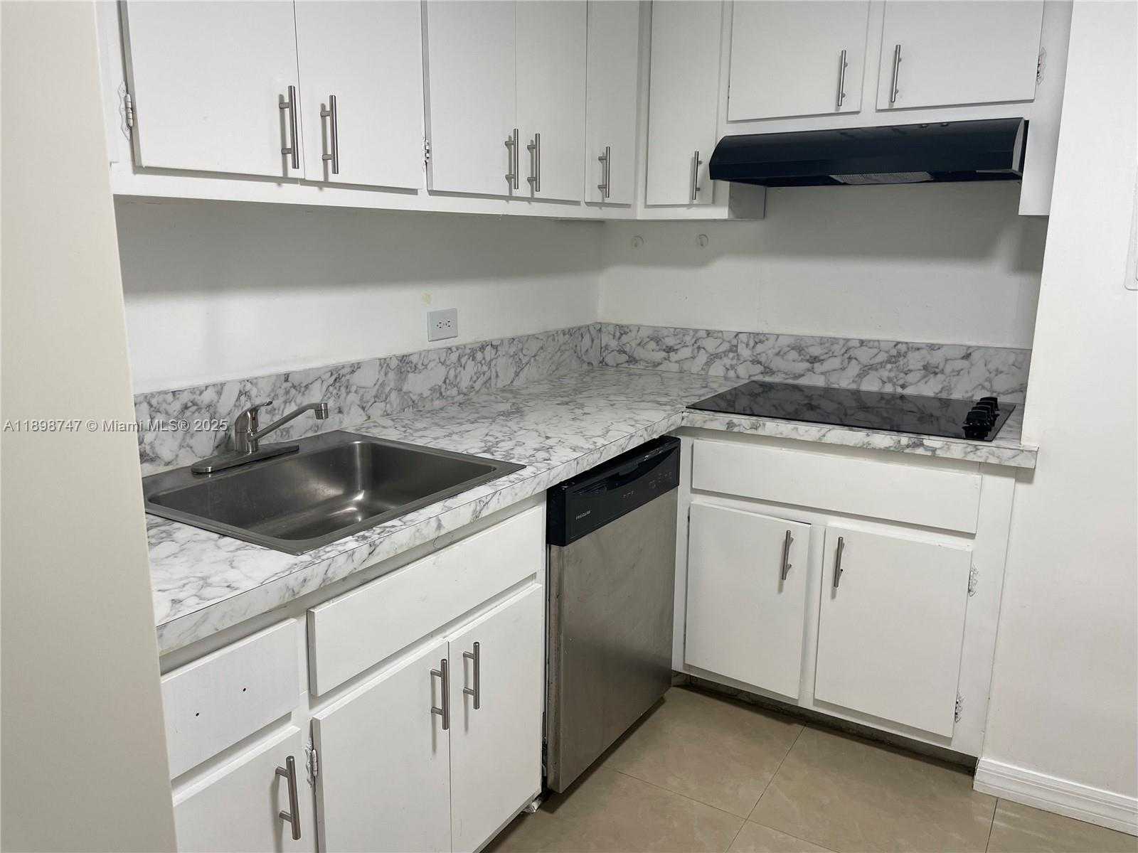 Small Image of 801 BRICKELL BAY DR #871, Miami Number 5