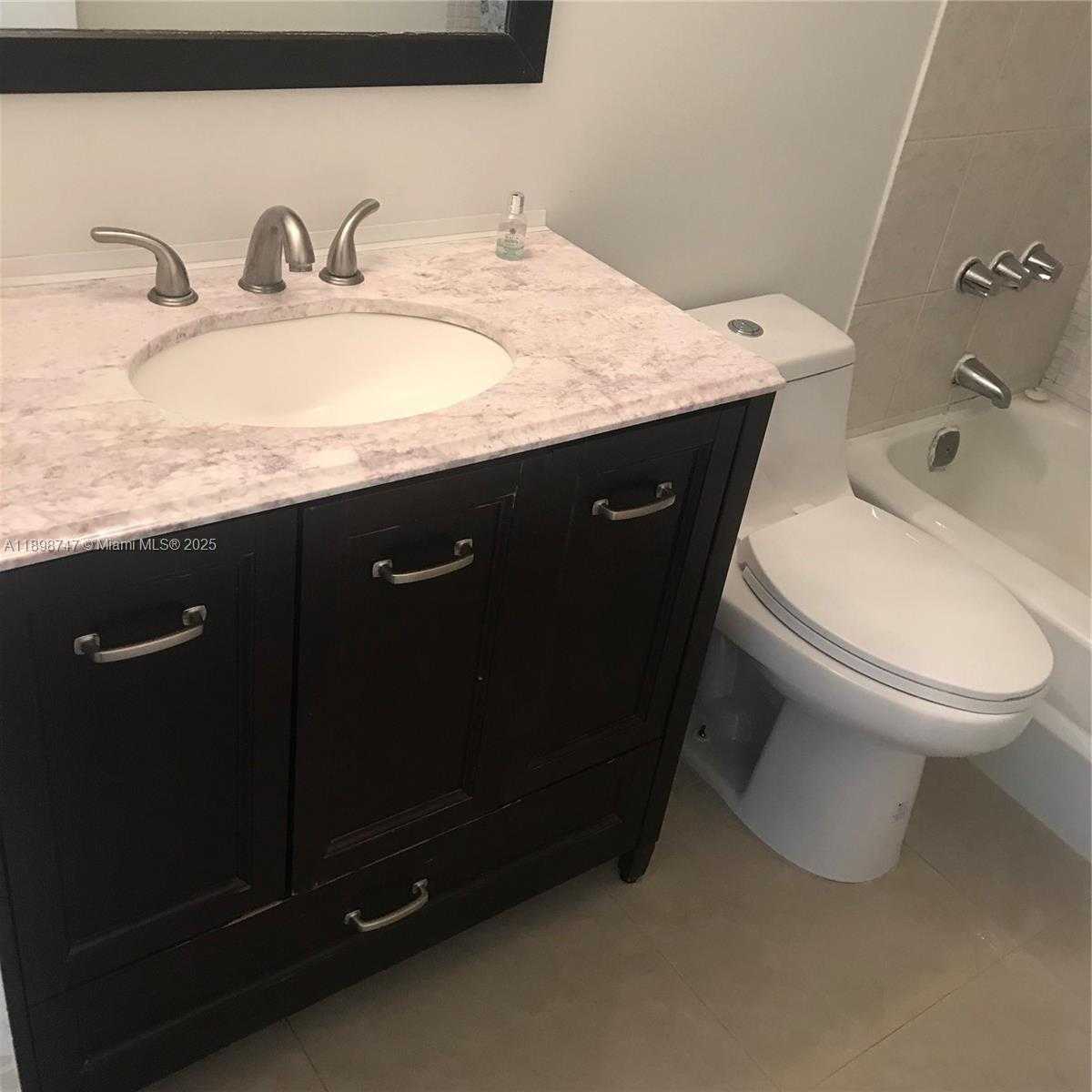 Small Image of 801 BRICKELL BAY DR #871, Miami Number 6