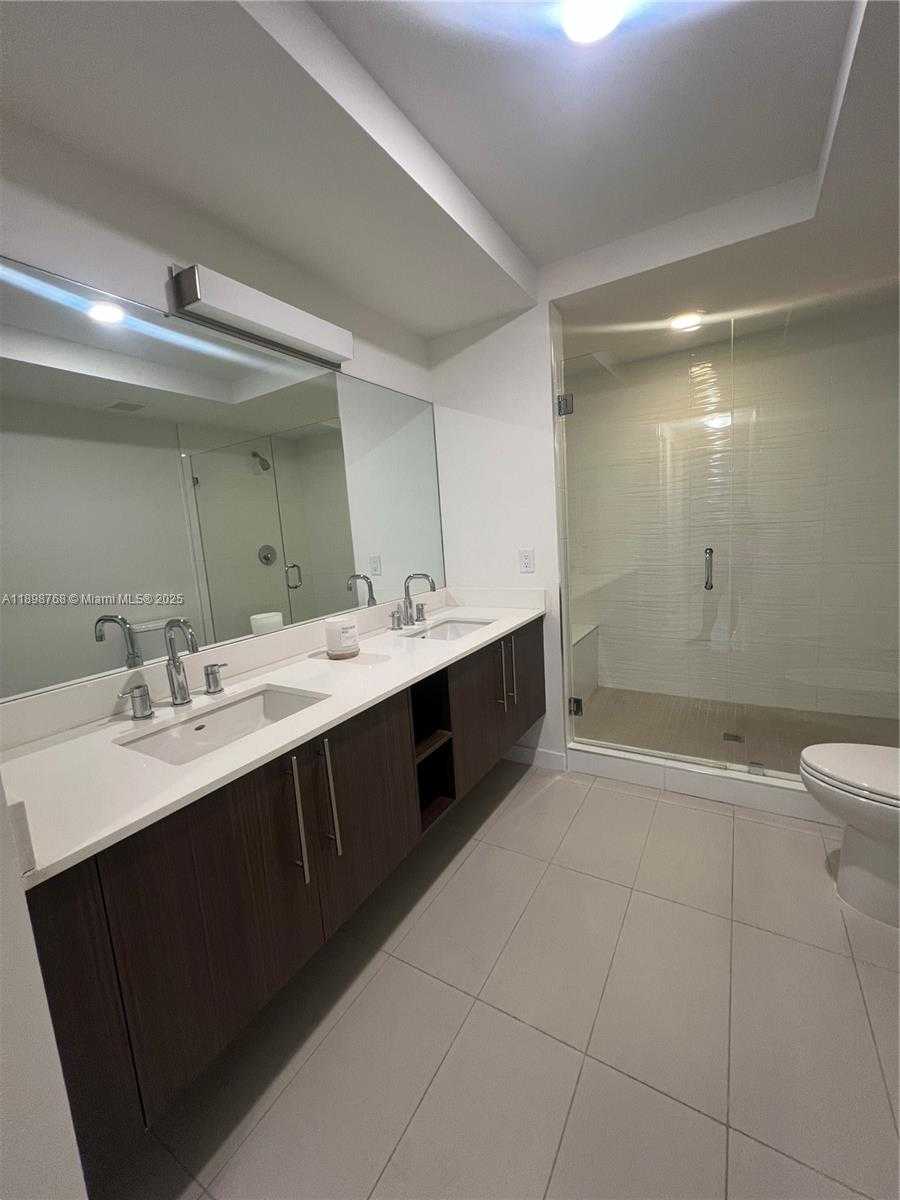 Imagen de Pequeño Objeto