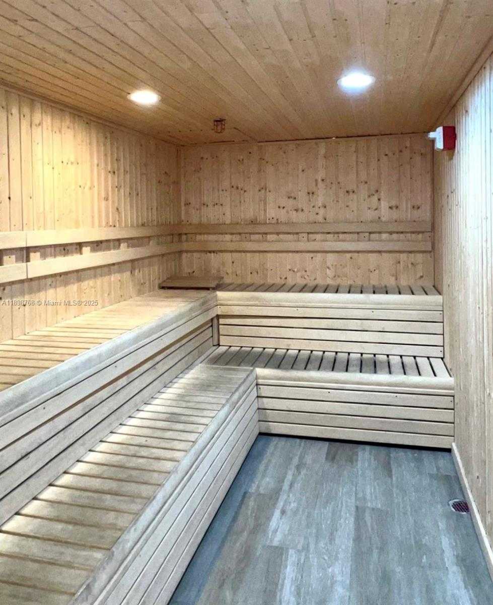 Imagen de Pequeño Objeto