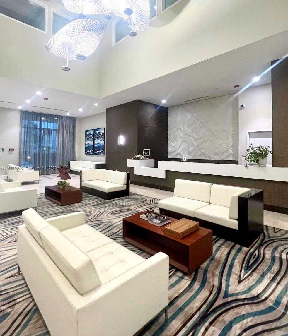 Imagen de Pequeño Objeto