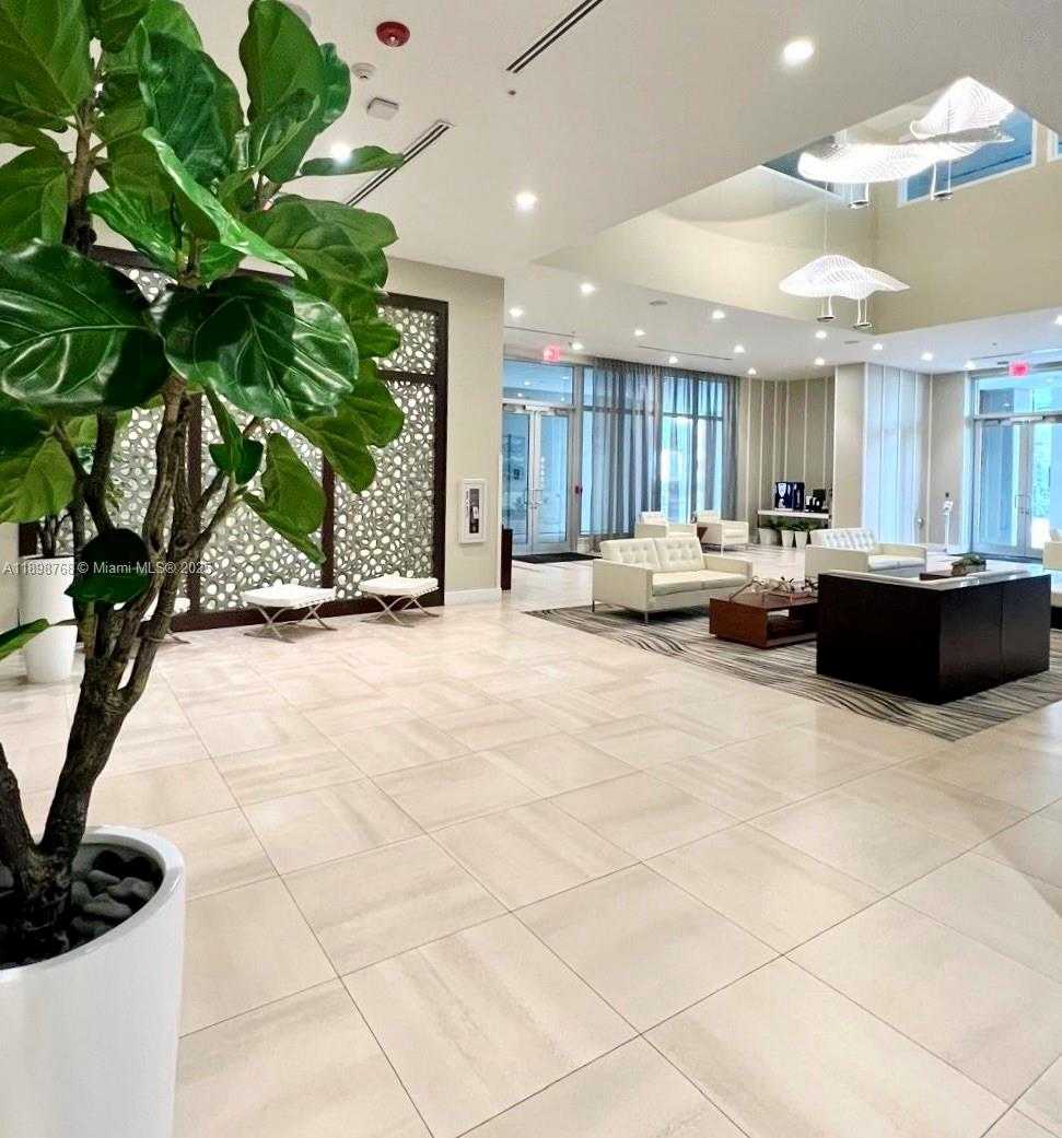 Imagen de Pequeño Objeto