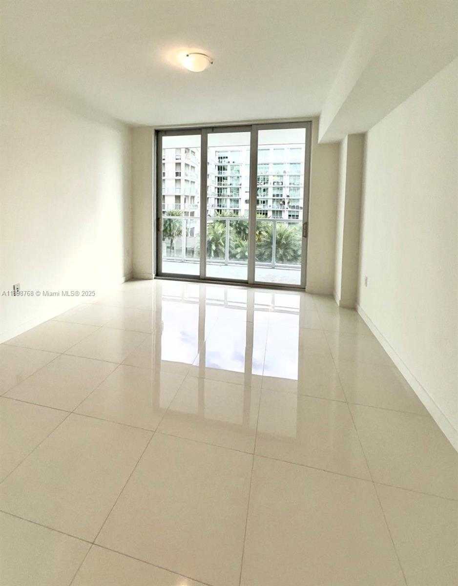 Imagen de Pequeño Objeto