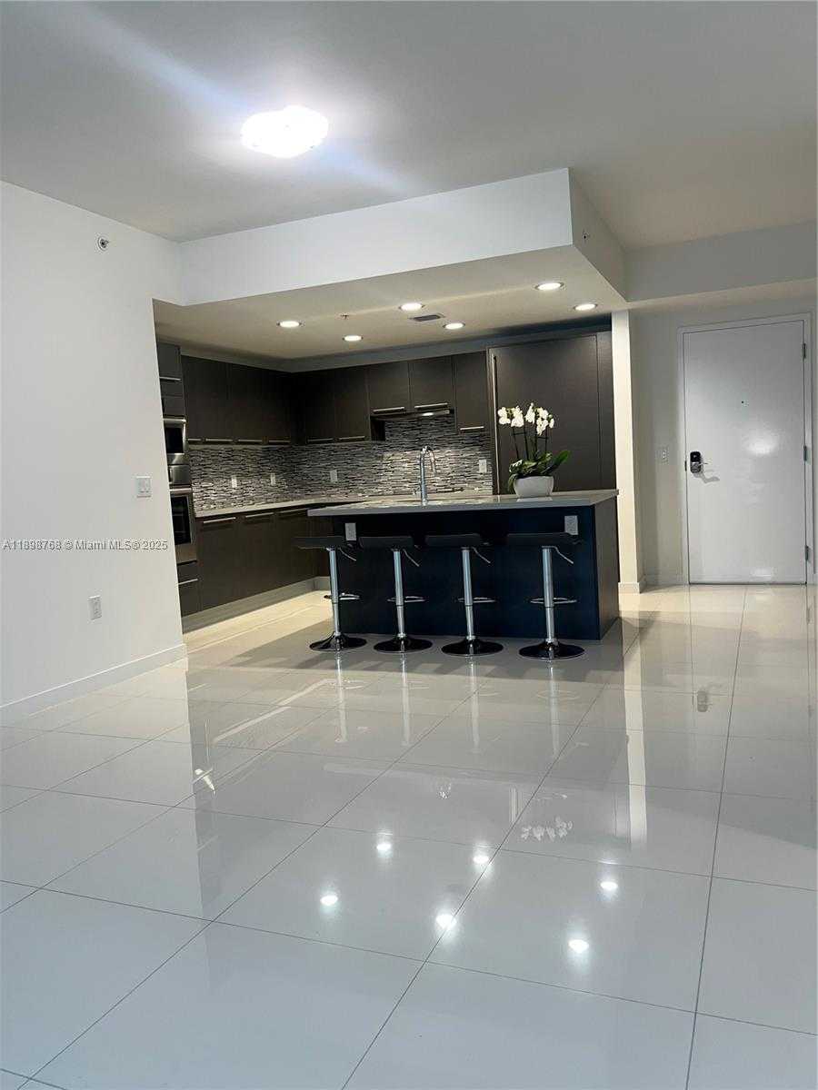 Imagen de Pequeño Objeto