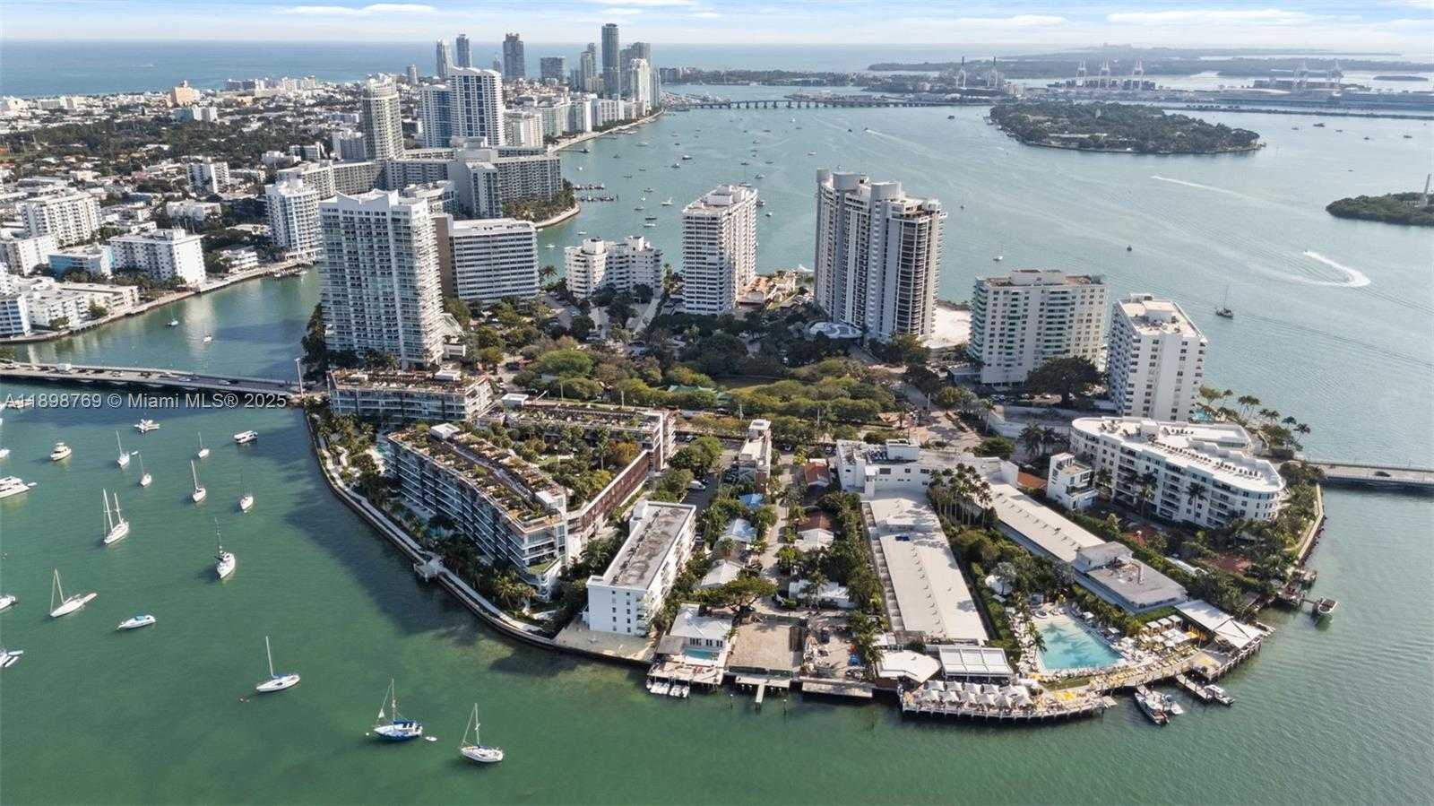 Small Image of 16 ISLAND AVE #7C, Miami Beach Number 40